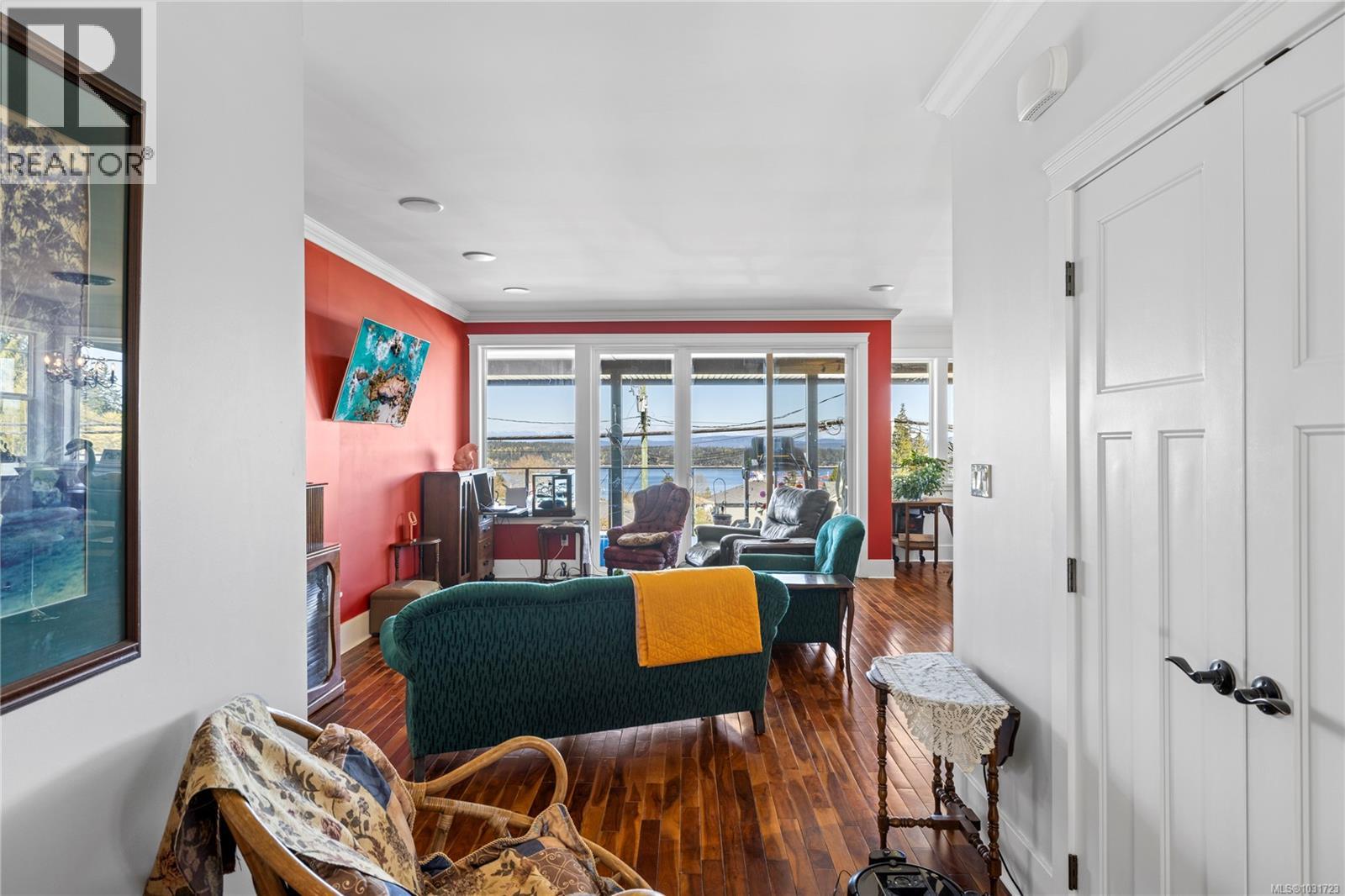 426 Davis Rd - 6
