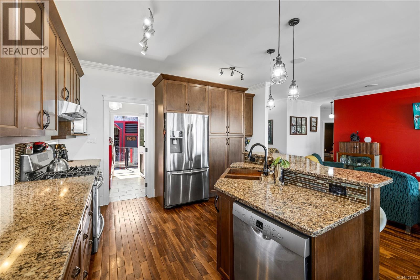 426 Davis Rd - 15