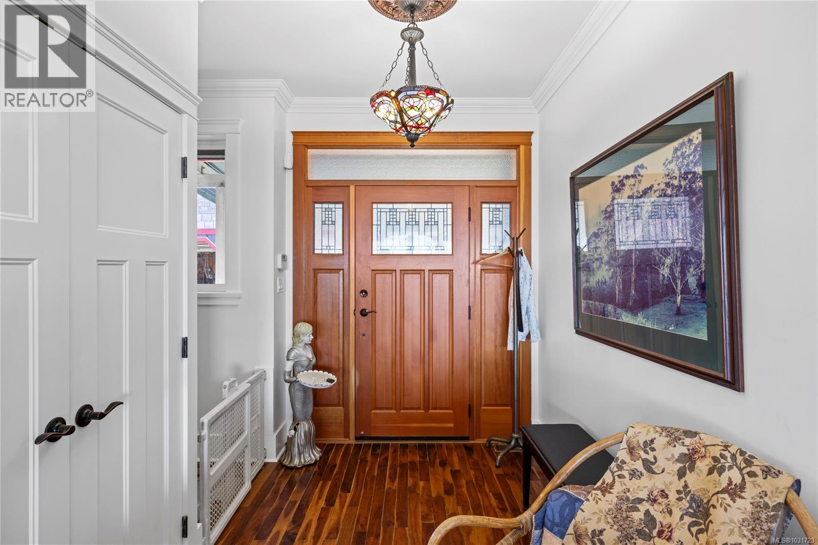 426 Davis Rd - 5