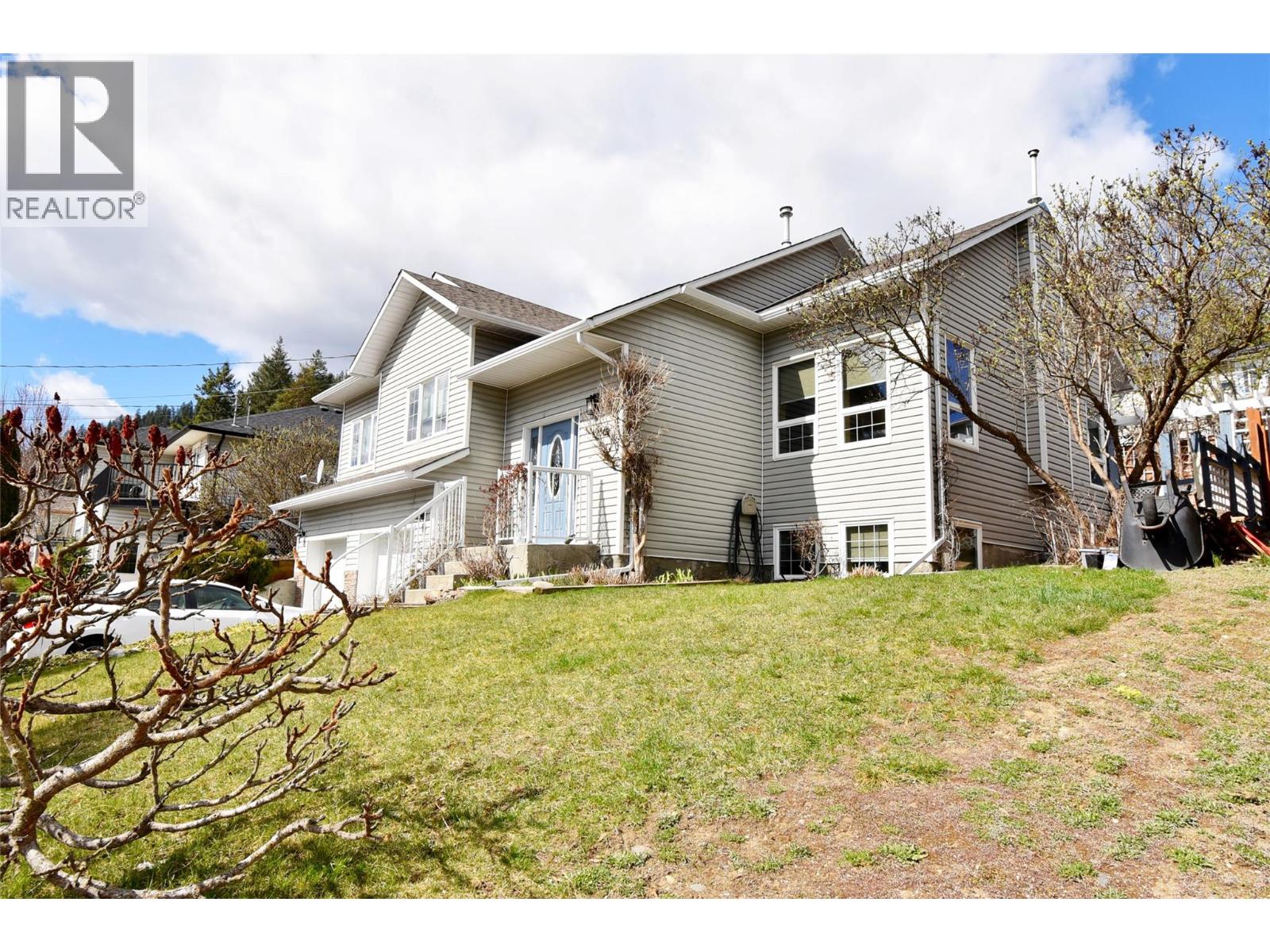 1936 Grandview Avenue - 76