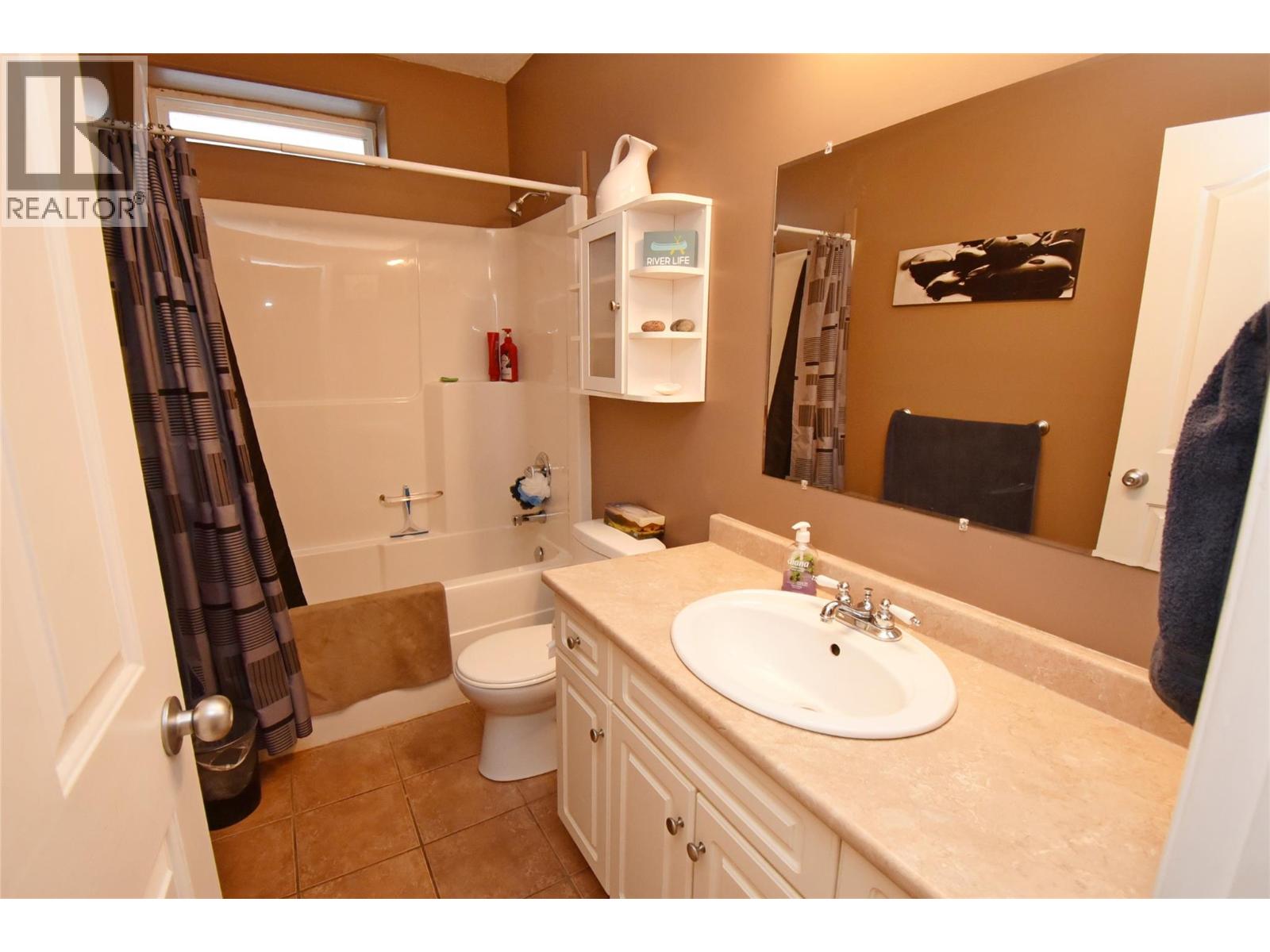 1936 GRANDVIEW AVENUE - 61