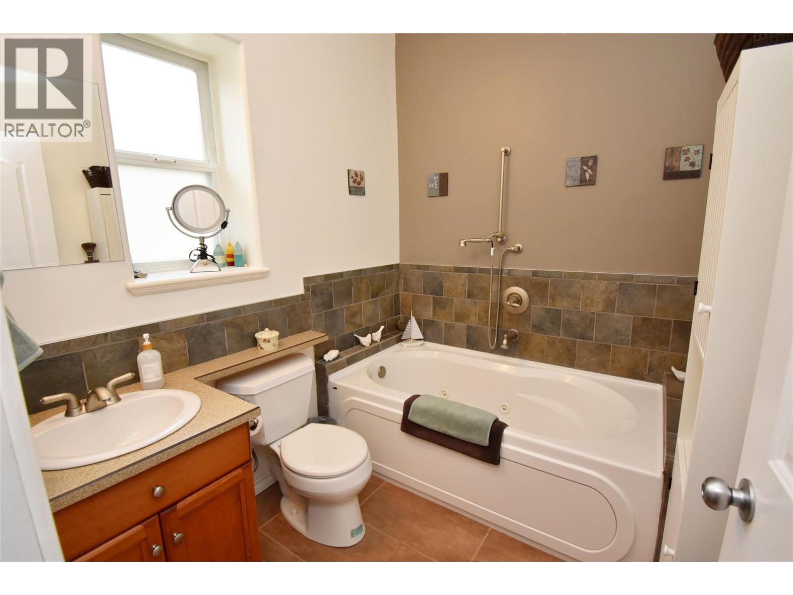 1936 Grandview Avenue - 42