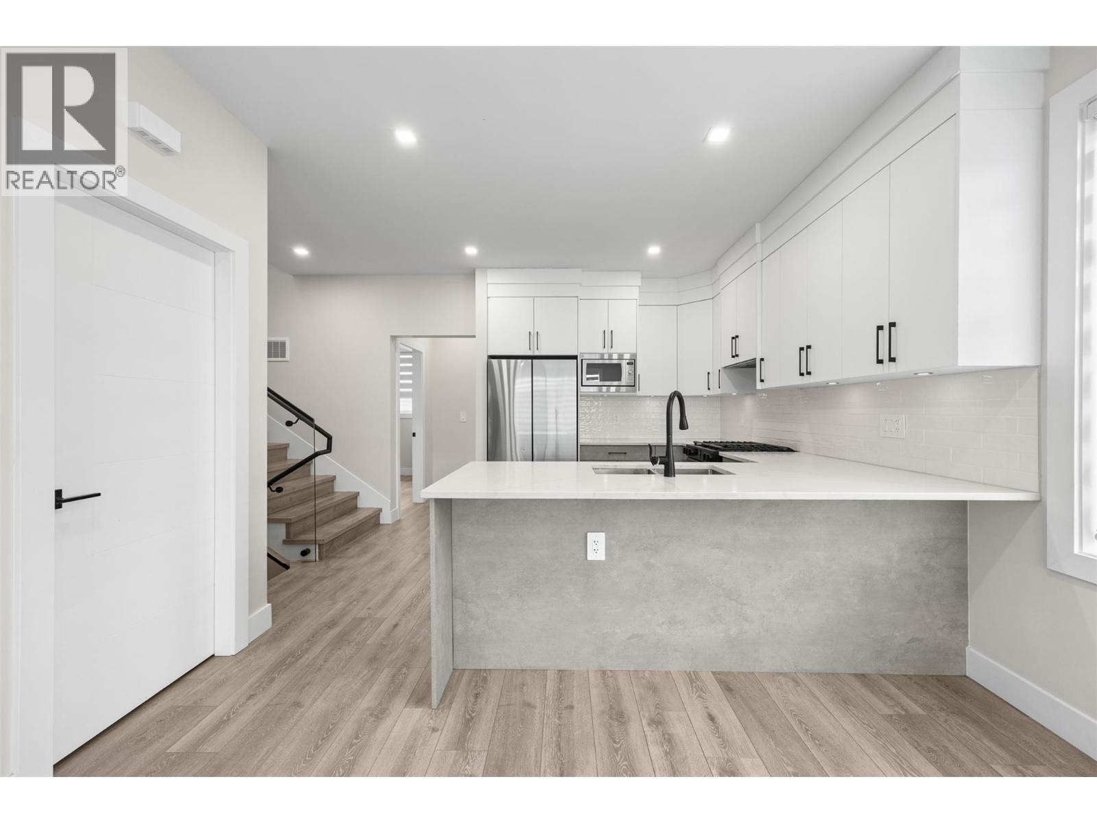 2165 Aberdeen Street, Kelowna