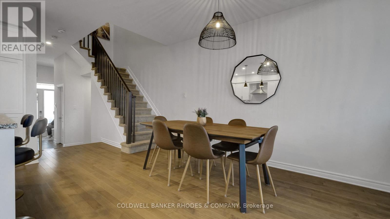 862 CHIPPING CIRCLE - 10