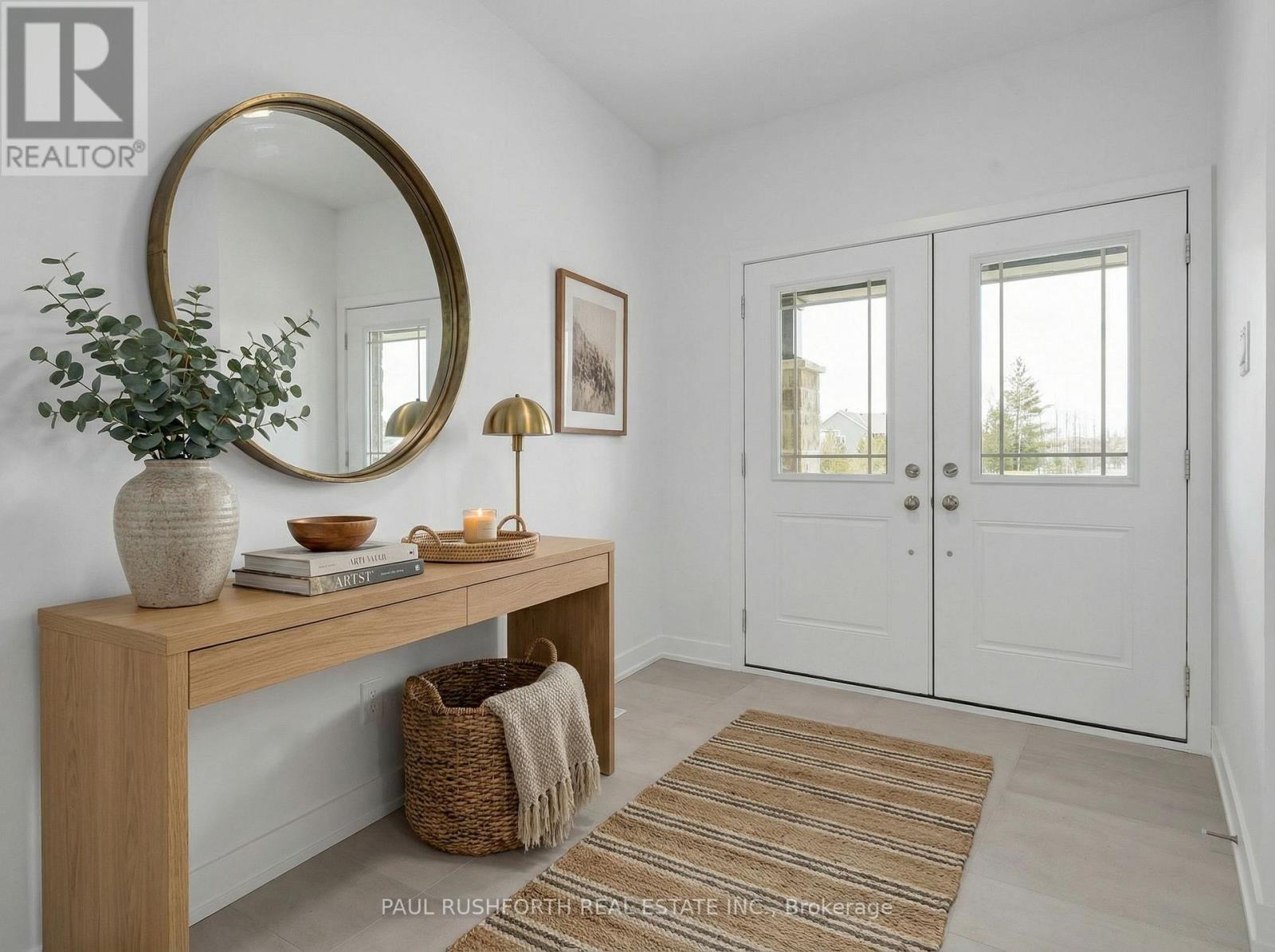 Virtually Staged-Entry