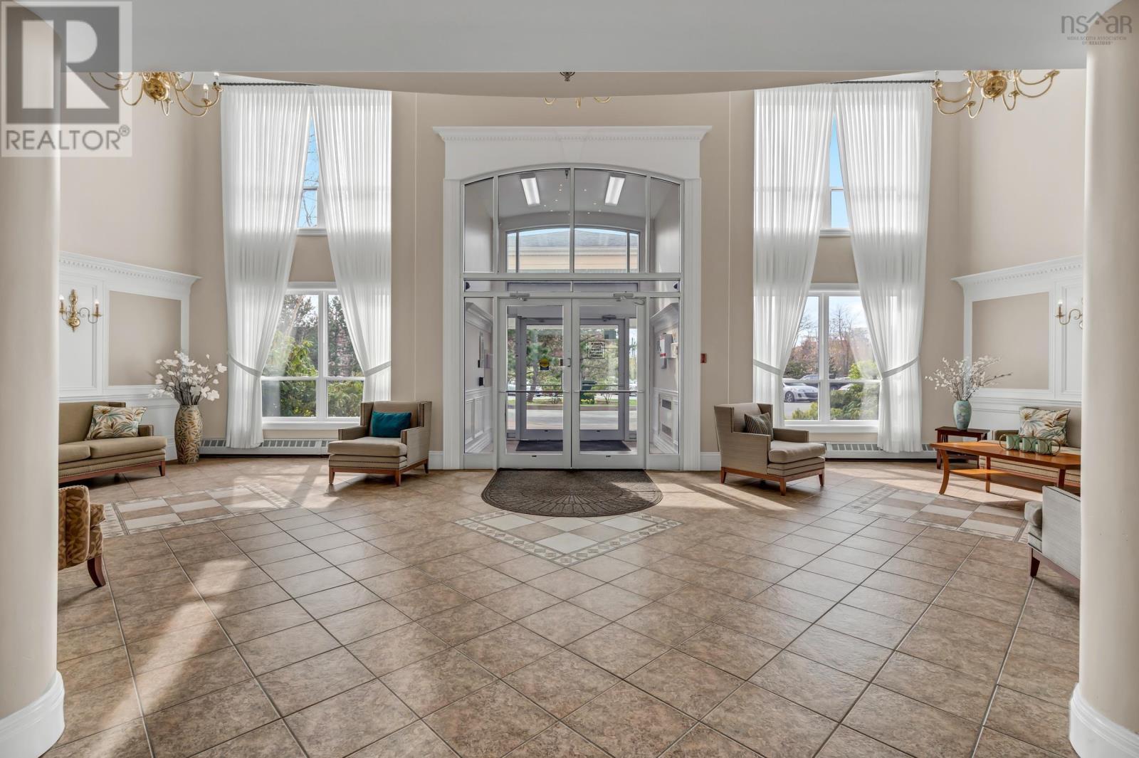 #101 52 WHITEHALL CRESCENT - 35