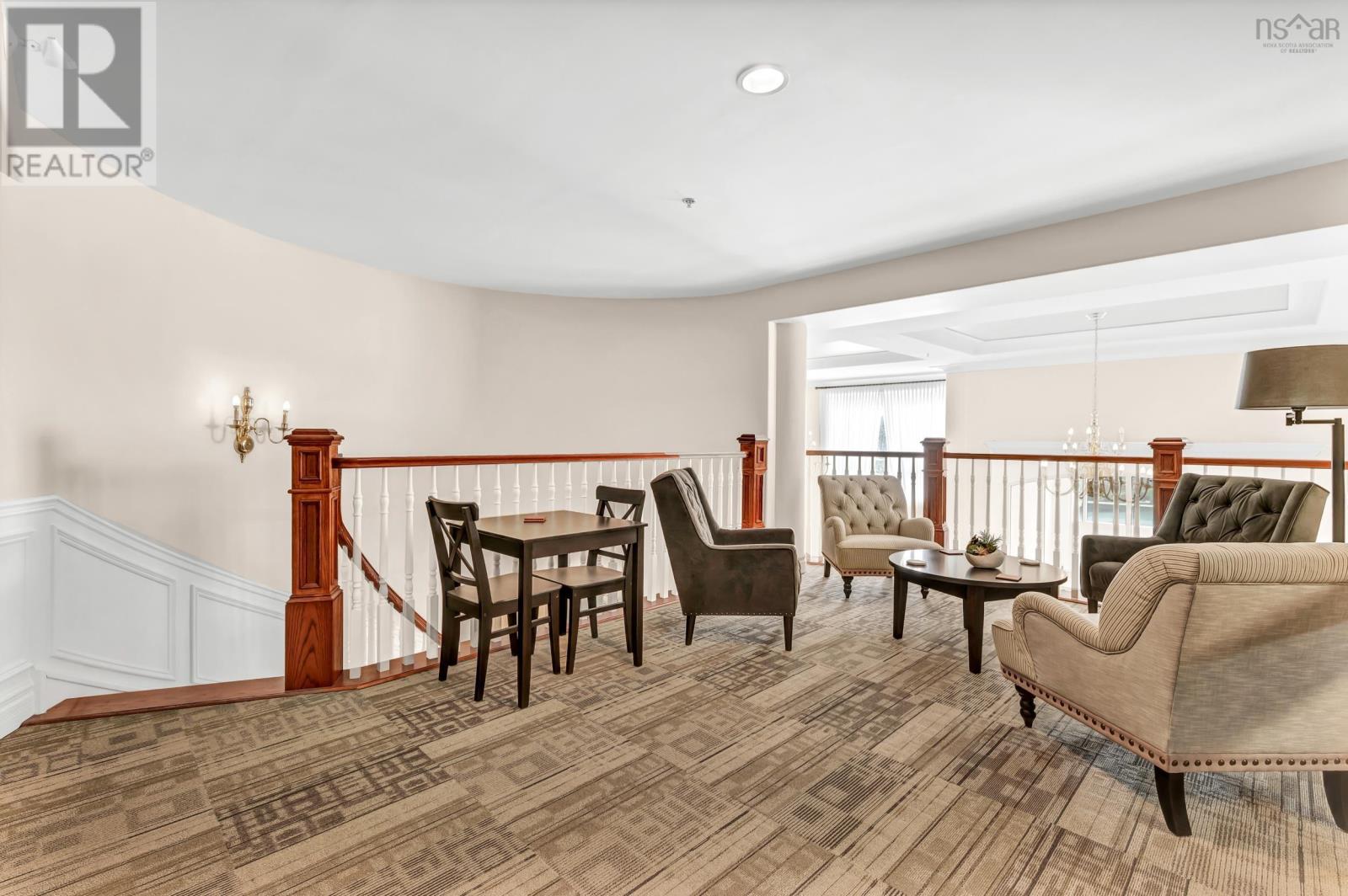 #101 52 WHITEHALL CRESCENT - 37