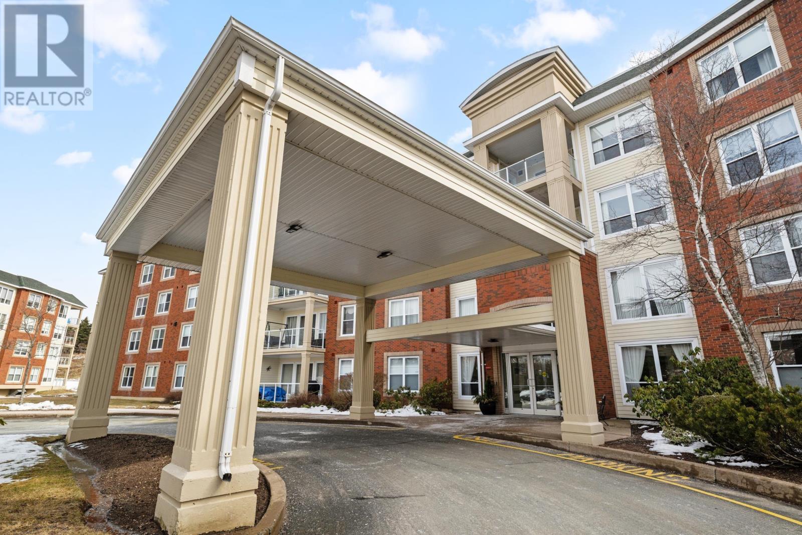 #101 52 WHITEHALL CRESCENT - 5