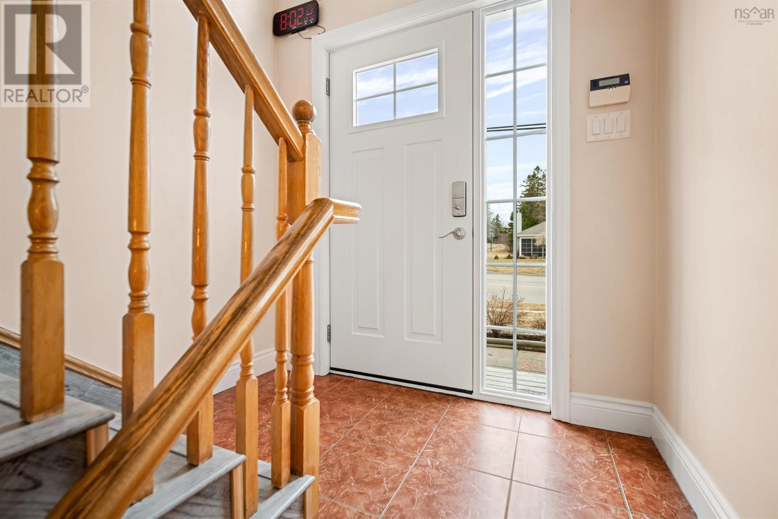 Property 18 of 49 of 453 Young Street