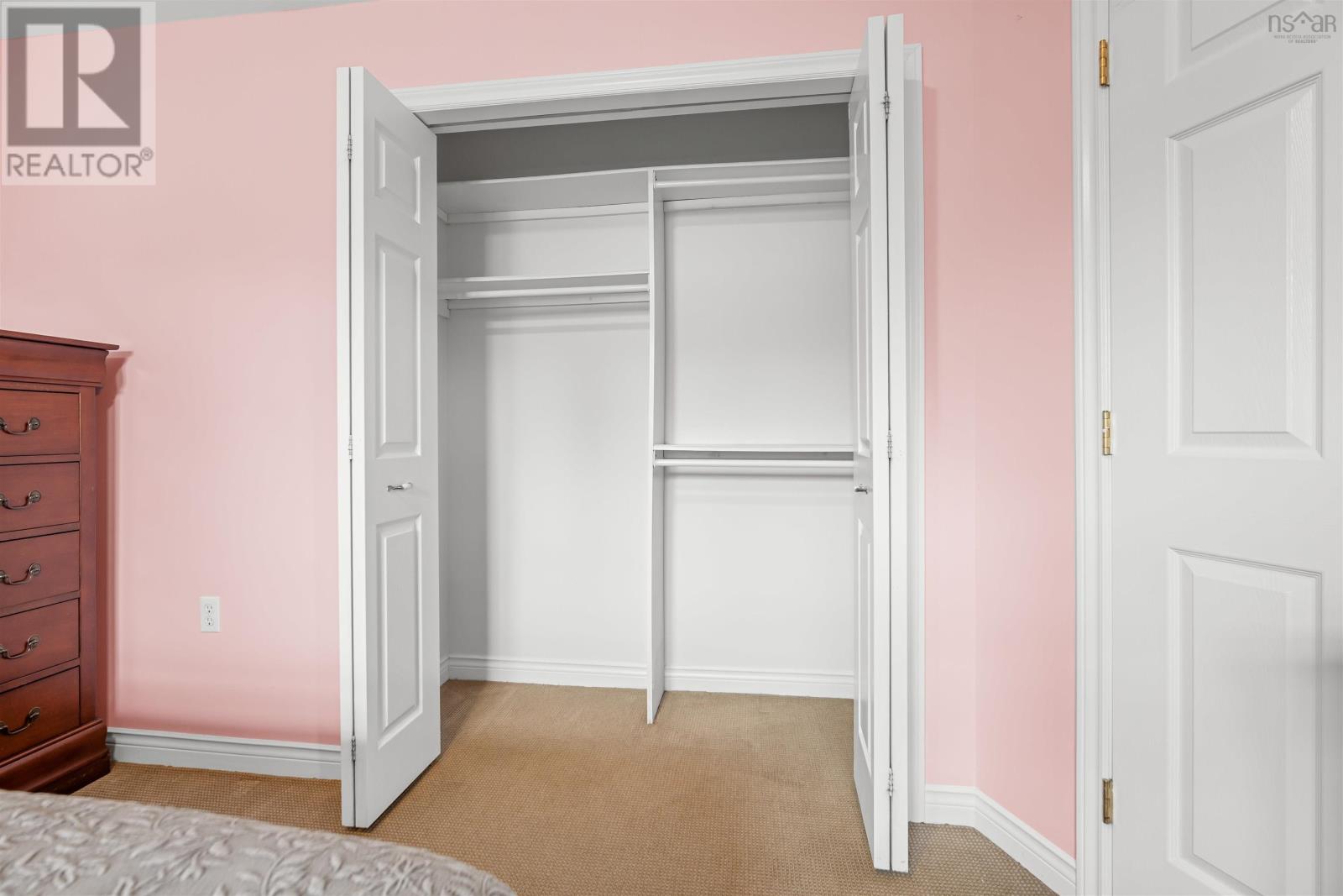 Property 23 of 49 of 453 Young Street