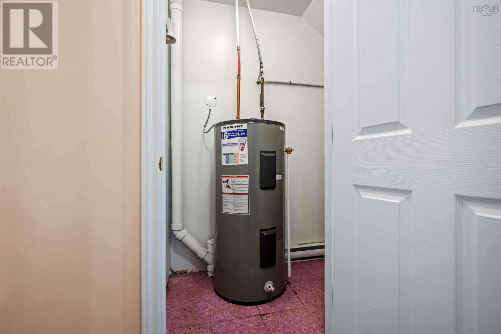 Property 37 of 49 of 453 Young Street