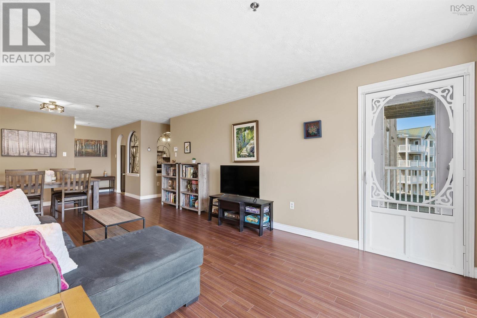 #307 87 KEARNEY LAKE ROAD - 14