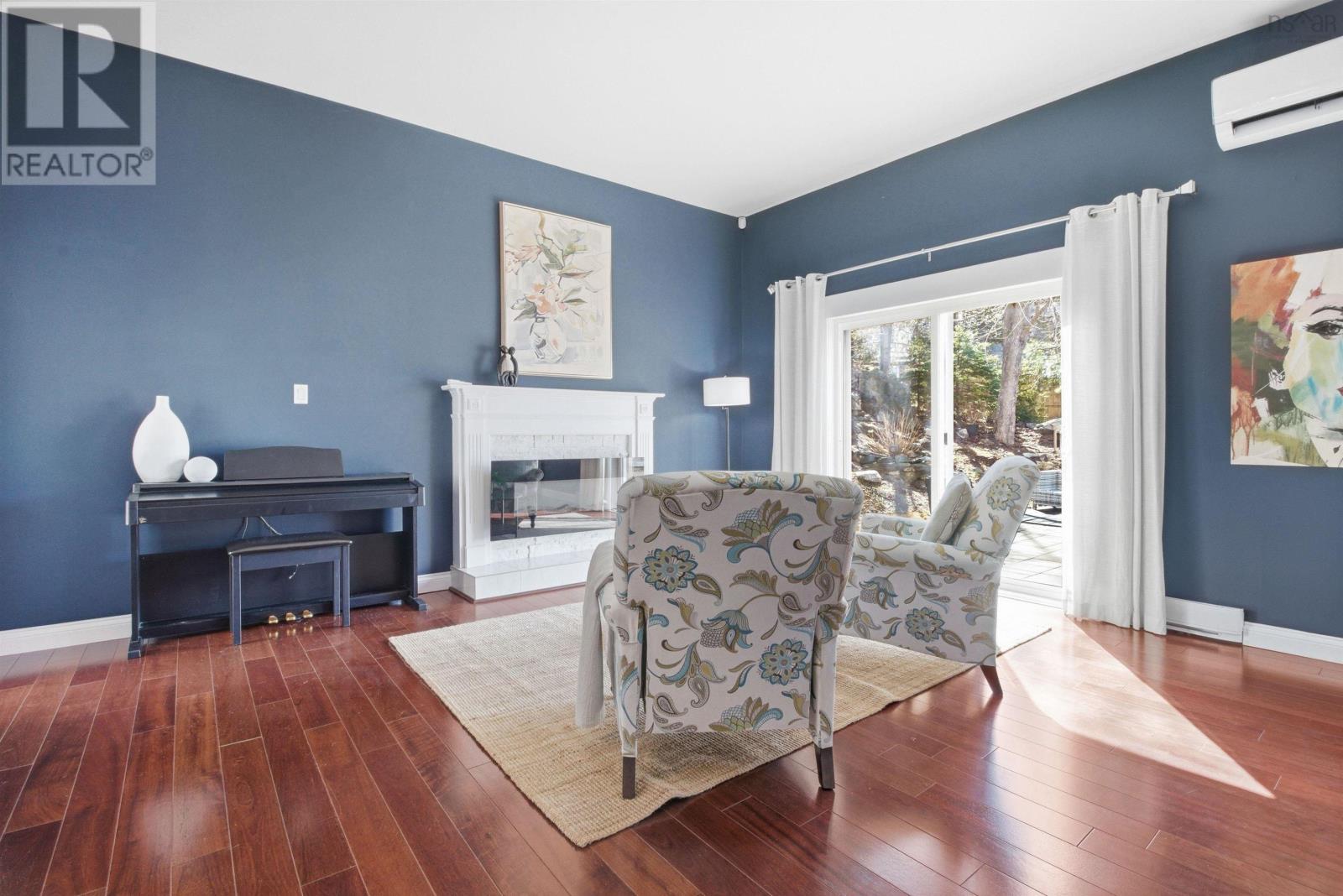 Property 11 of 48 of 5 Parkvale Crescent