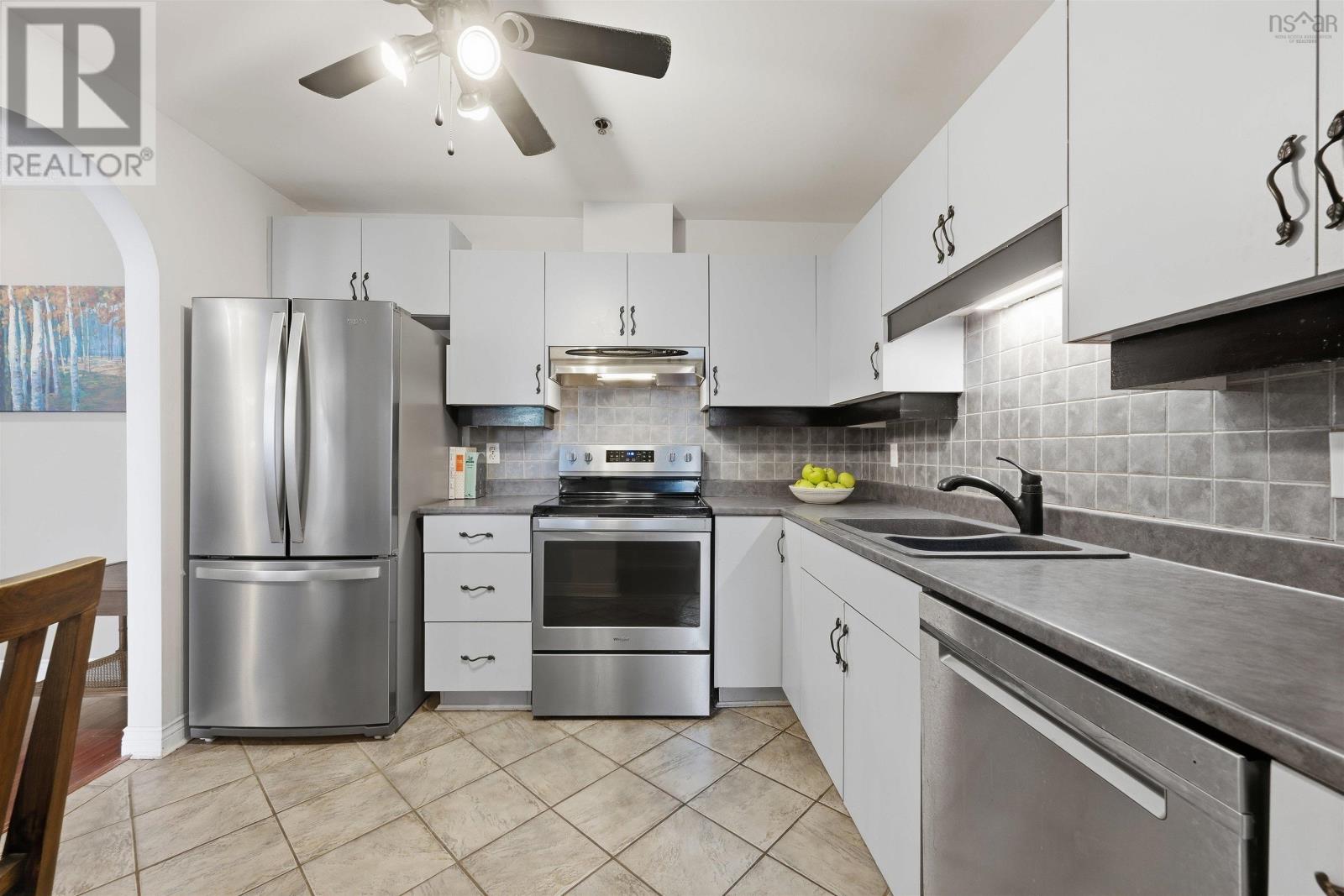 #307 87 KEARNEY LAKE ROAD - 9