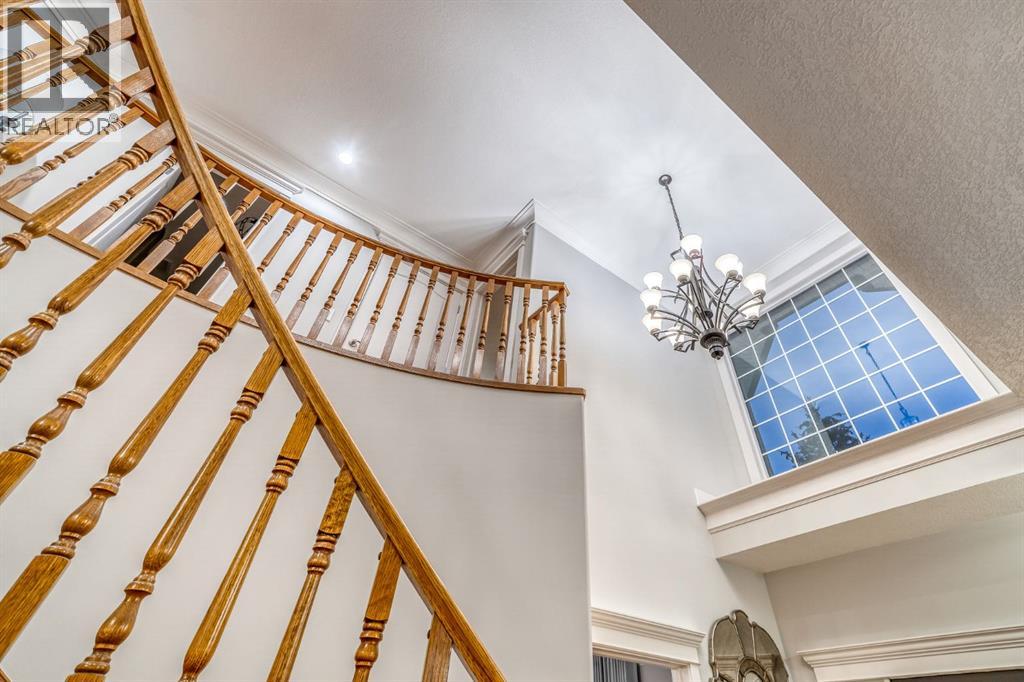 158 Gleneagles View, Cochrane