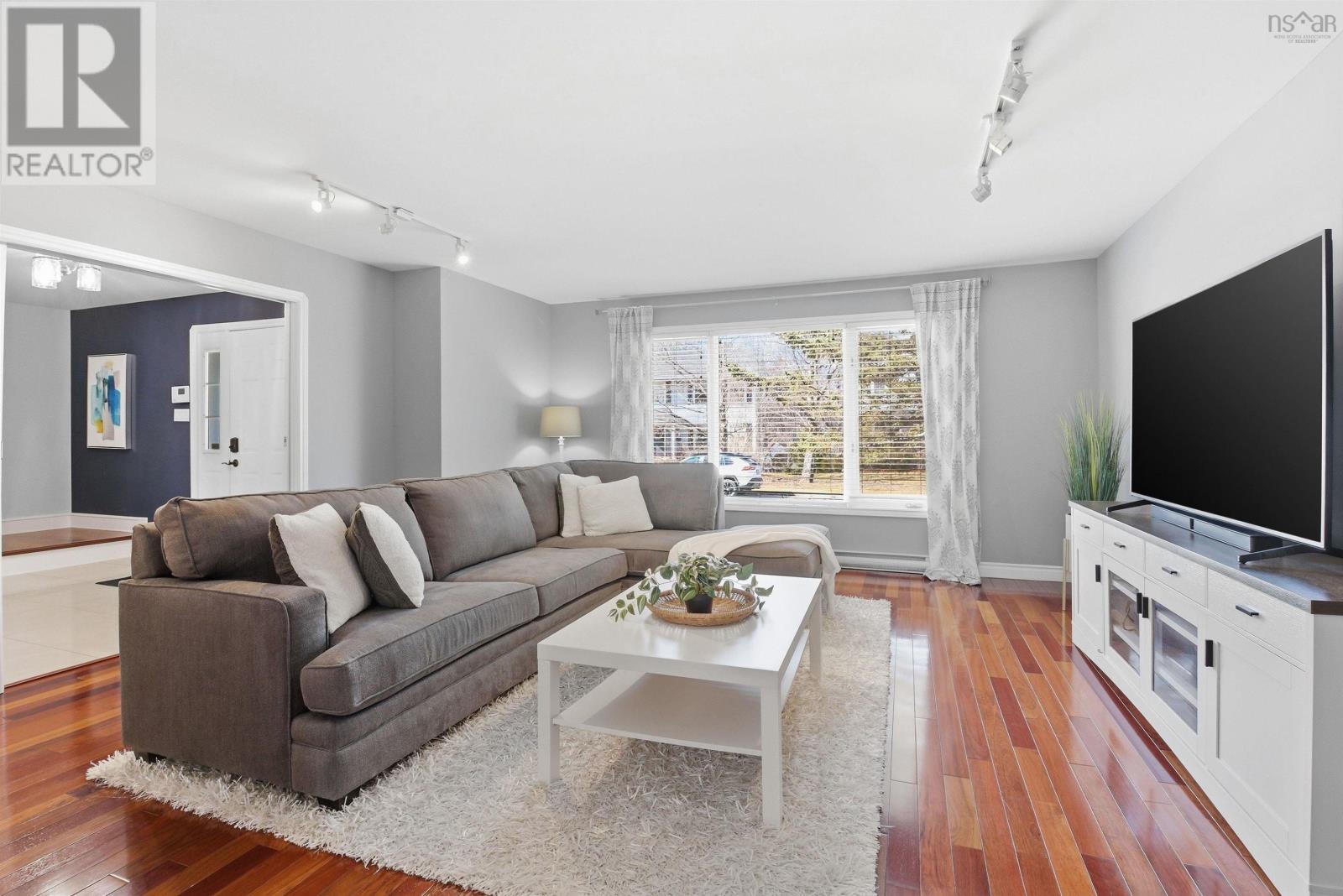 Property 37 of 48 of 5 Parkvale Crescent