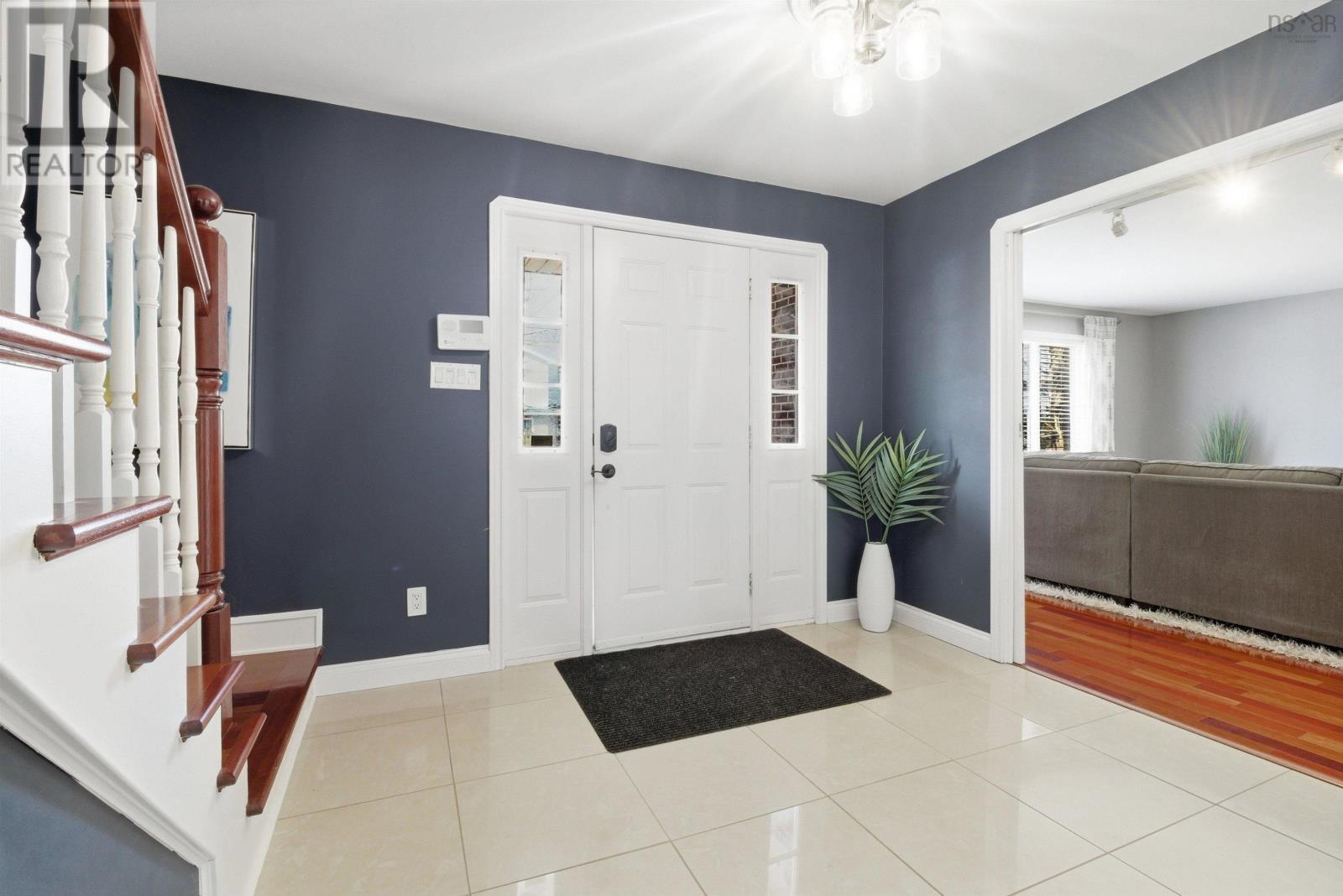 Property 28 of 48 of 5 Parkvale Crescent