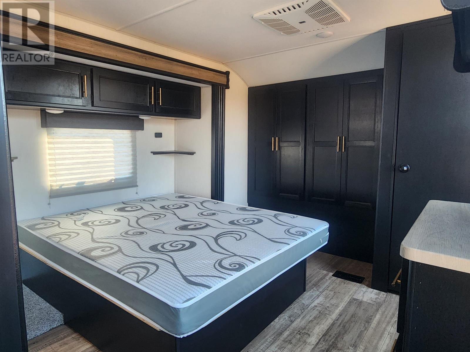 Property 28 of 34 of 6617 Highway 321