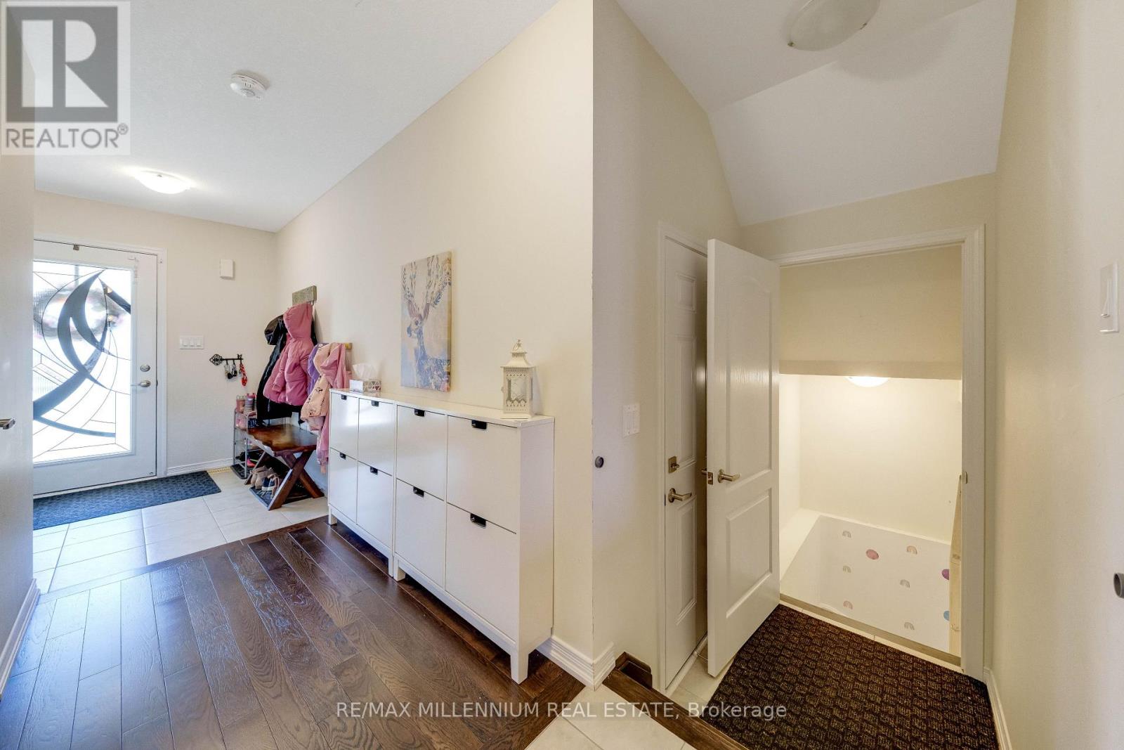 96 ESTHER CRESCENT S - 5
