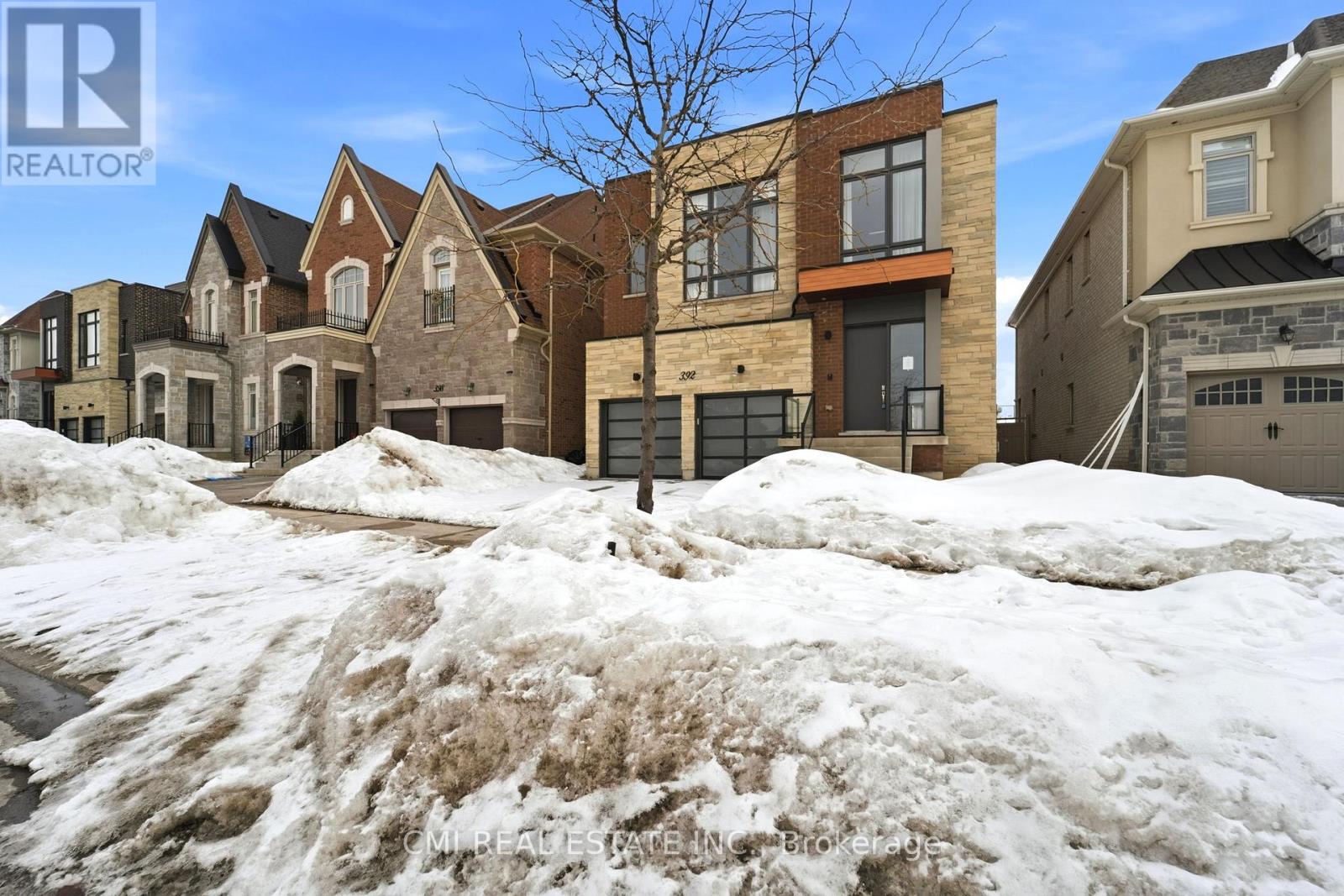 392 FARRELL ROAD - 3