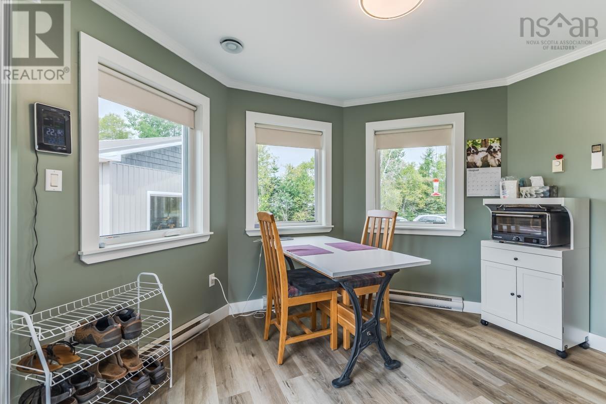 Property 38 of 49 of 7048 HIGHWAY 2