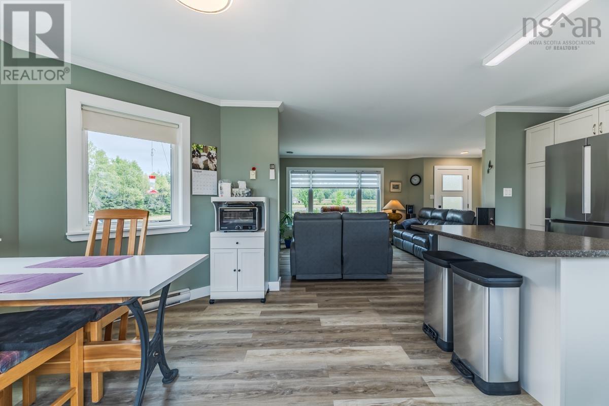 Property 7 of 49 of 7048 HIGHWAY 2