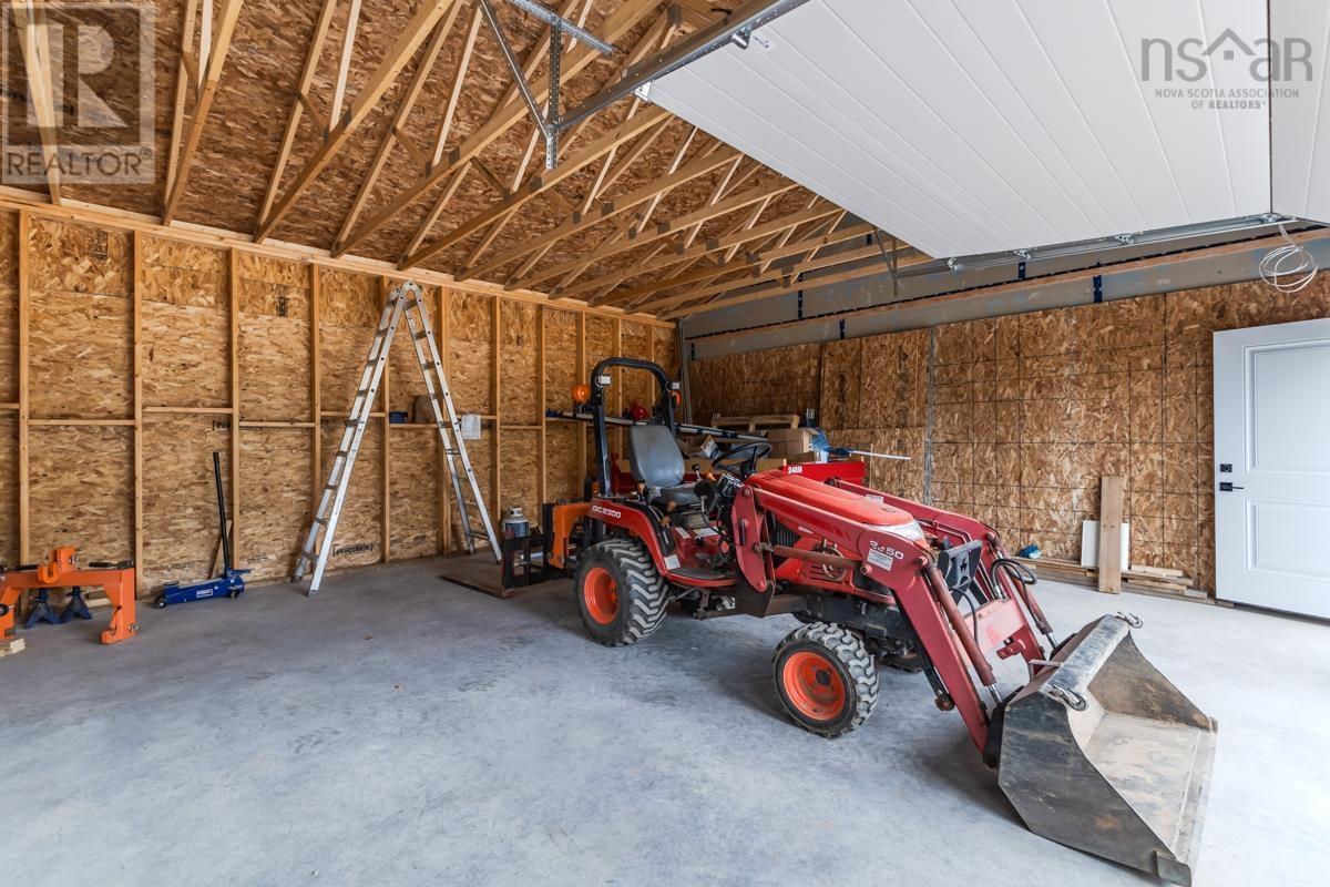 Property 15 of 49 of 7048 HIGHWAY 2