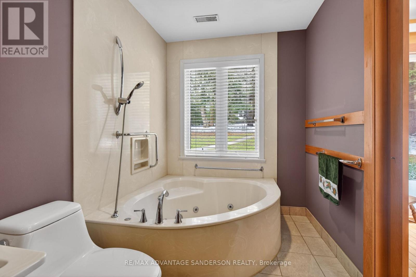 9584 MELROSE DRIVE Property Photo