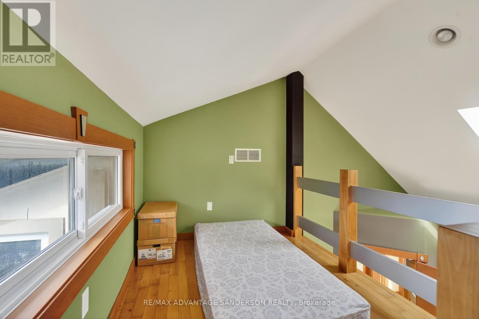 9584 MELROSE DRIVE Property Photo