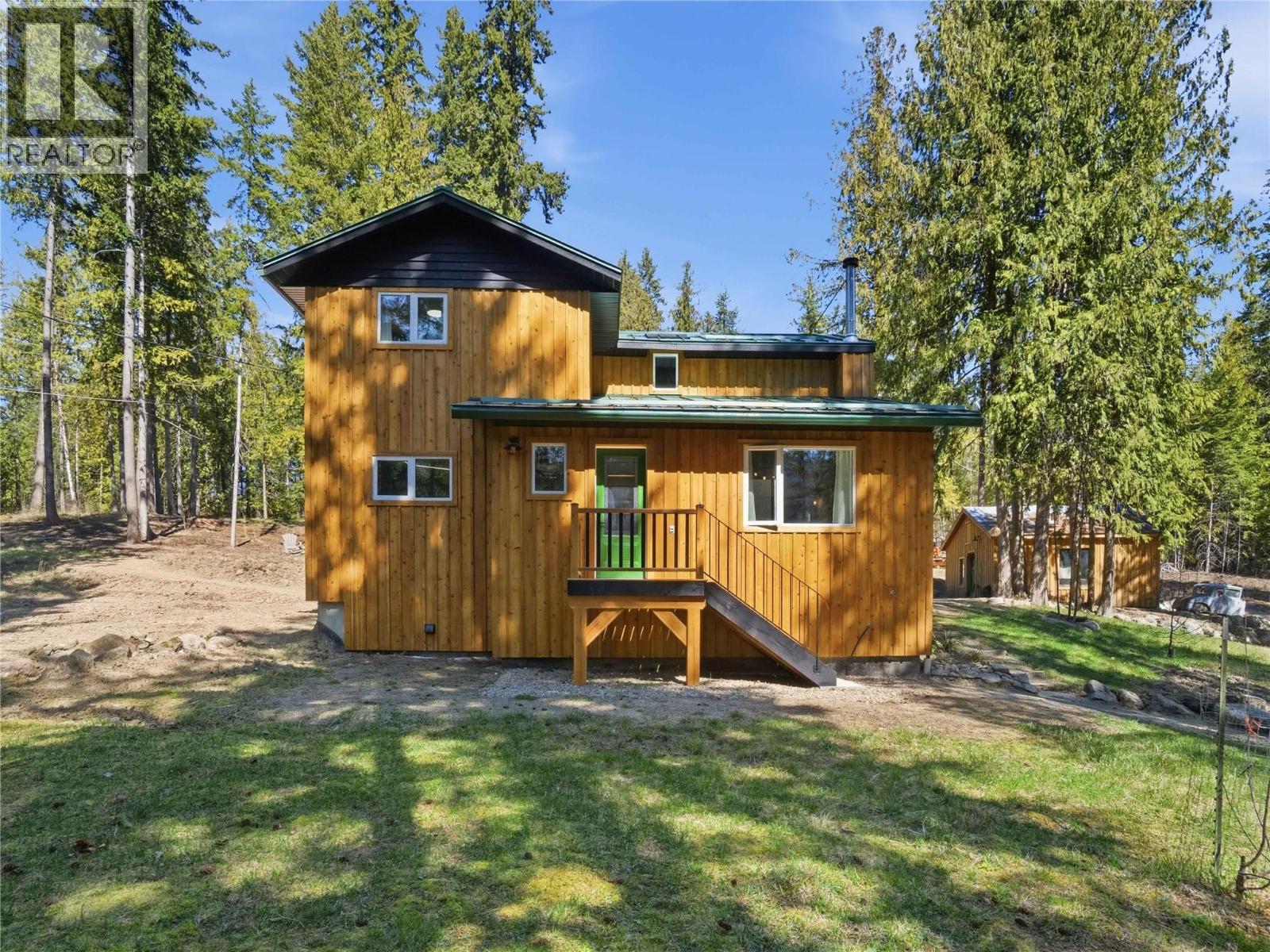  4090 Camille Road, Eagle Bay