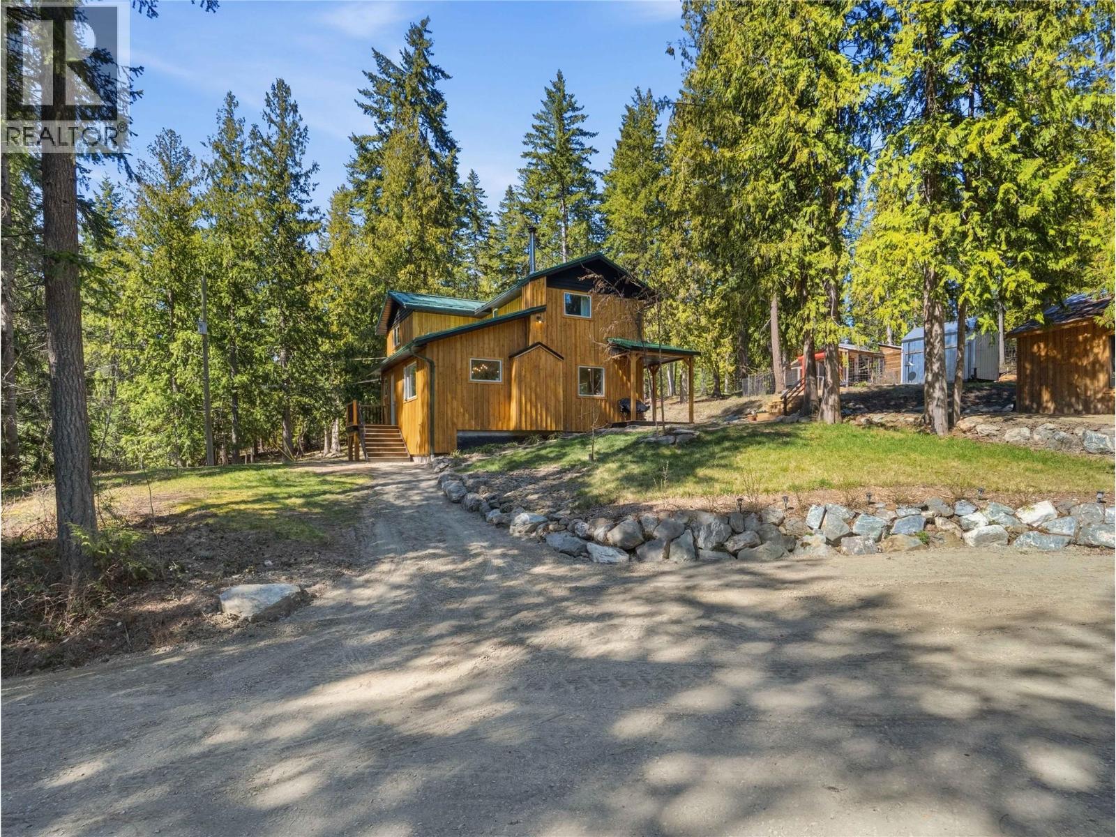 4090 Camille Road, Eagle Bay