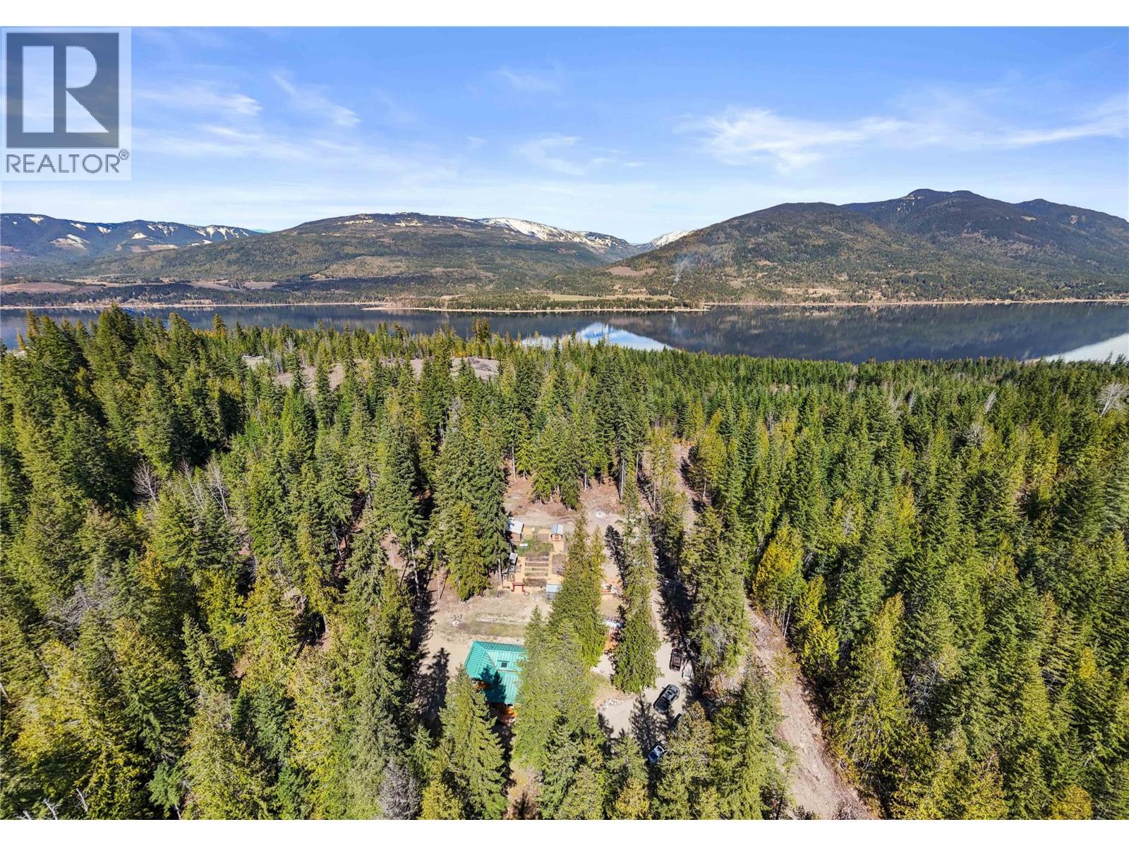  4090 Camille Road, Eagle Bay