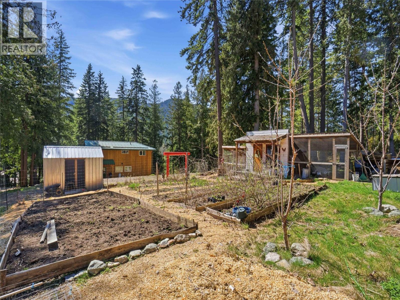  4090 Camille Road, Eagle Bay