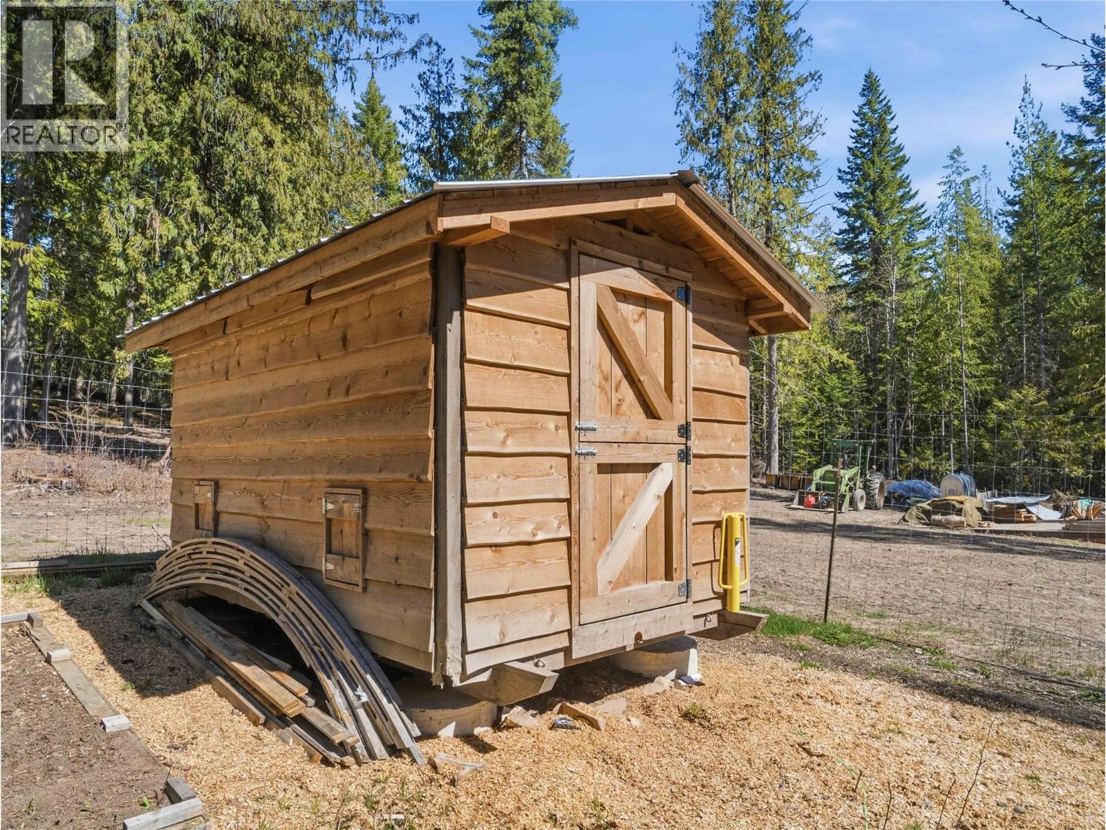  4090 Camille Road, Eagle Bay