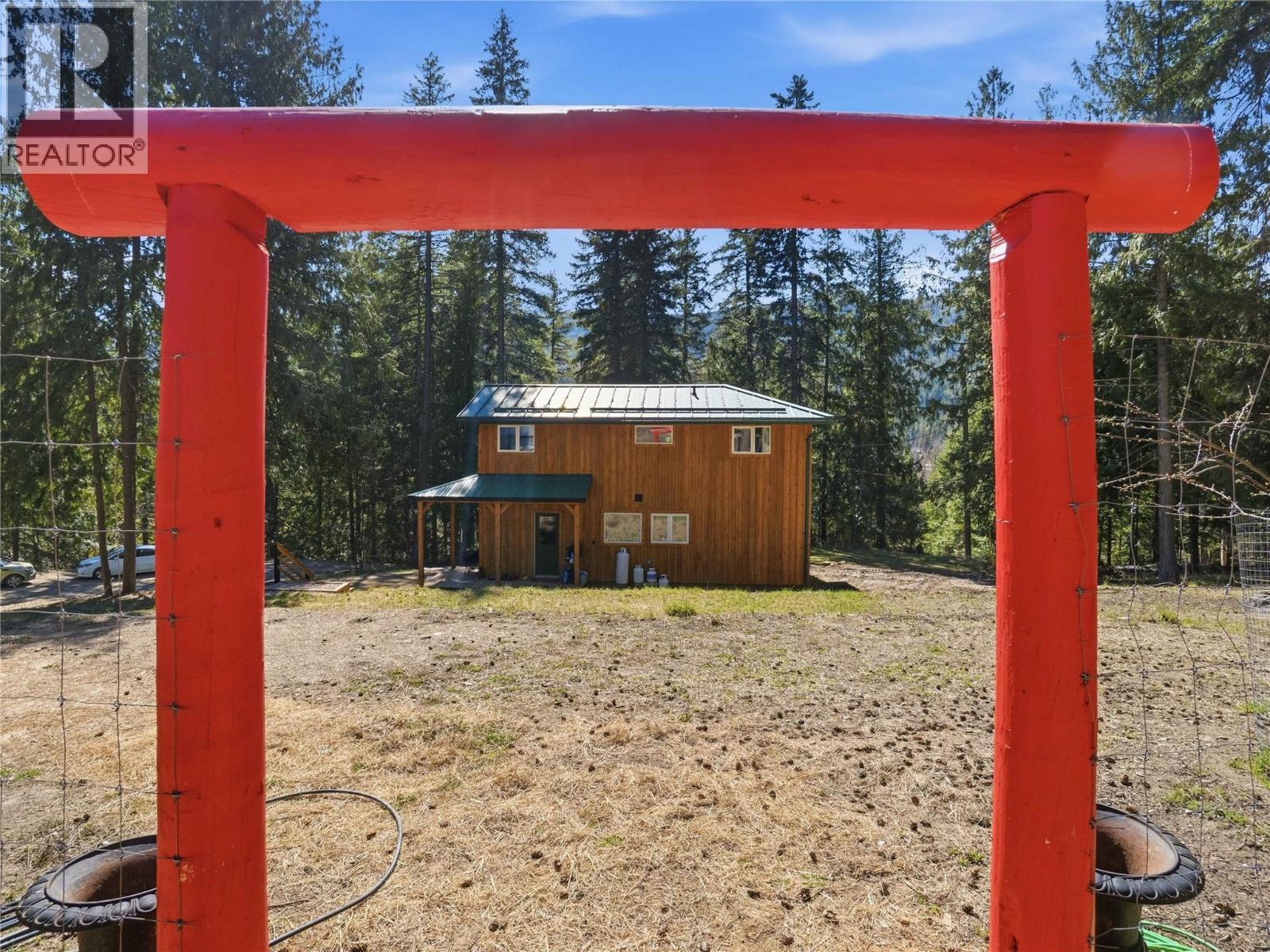  4090 Camille Road, Eagle Bay