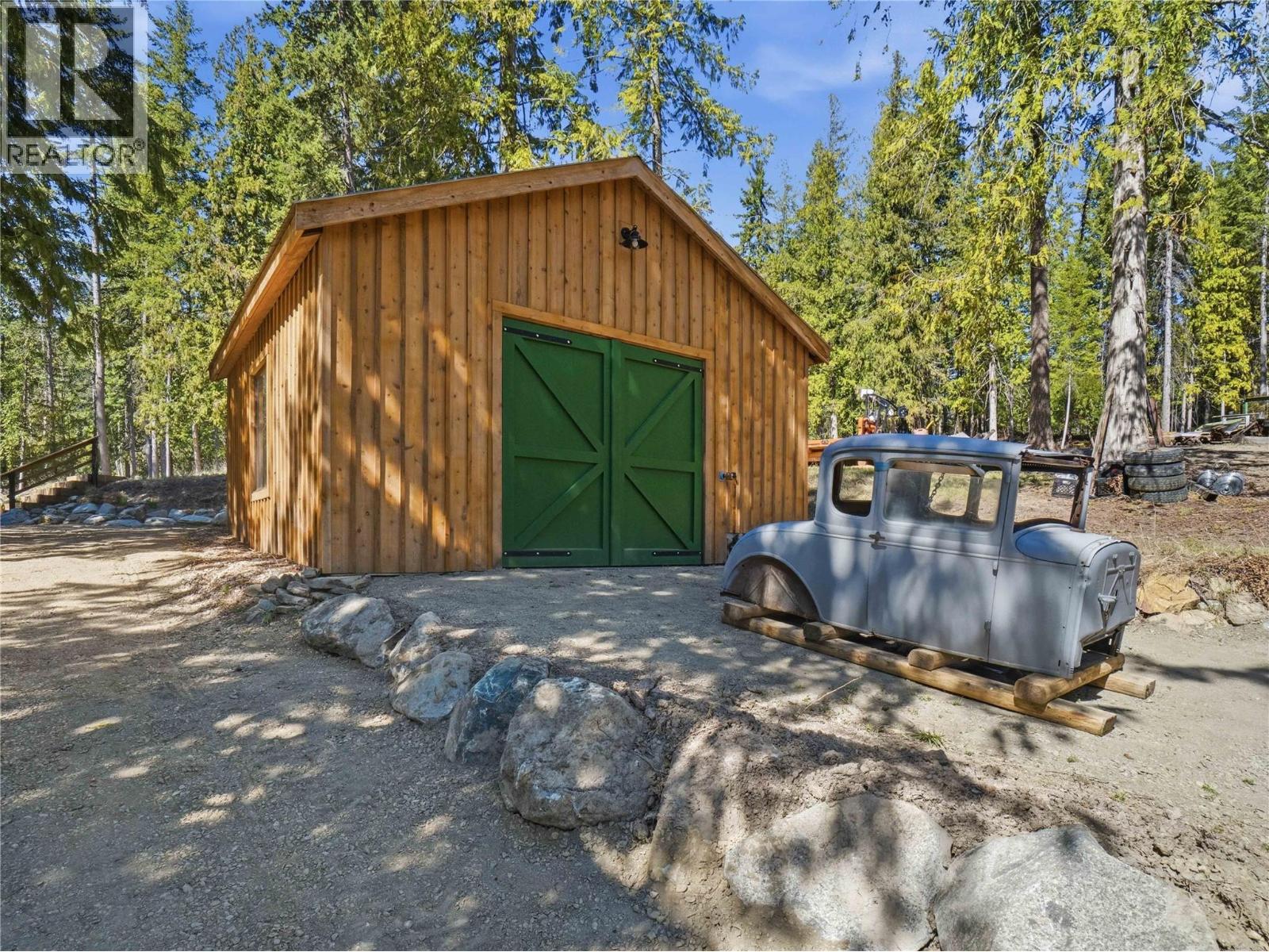  4090 Camille Road, Eagle Bay