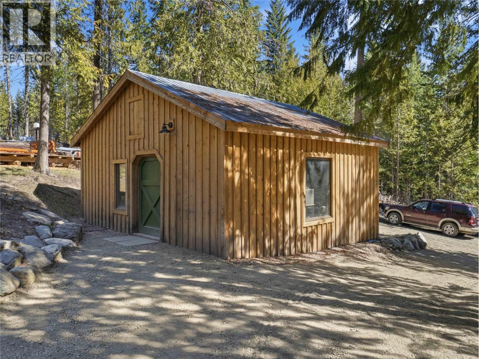  4090 Camille Road, Eagle Bay