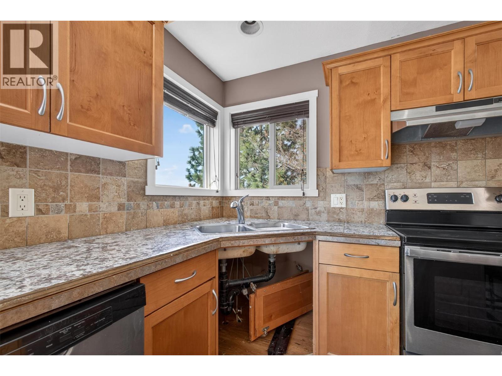 10346 Copper Hill Place, Lake Country