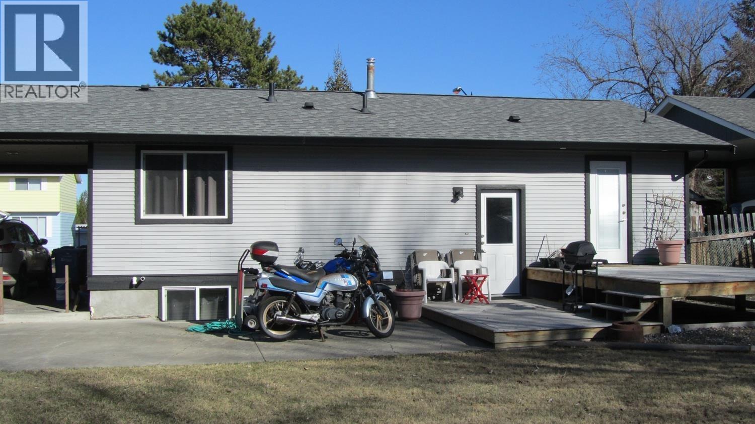 488 EVERGREEN CRESCENT - 24