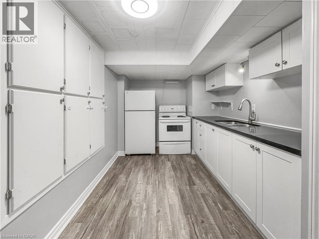 300 EAST 32ND Street, Hamilton, Ontario, L8V3S7 — Photo 13