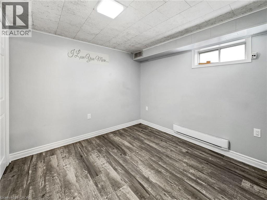300 EAST 32ND Street, Hamilton, Ontario, L8V3S7 — Photo 3