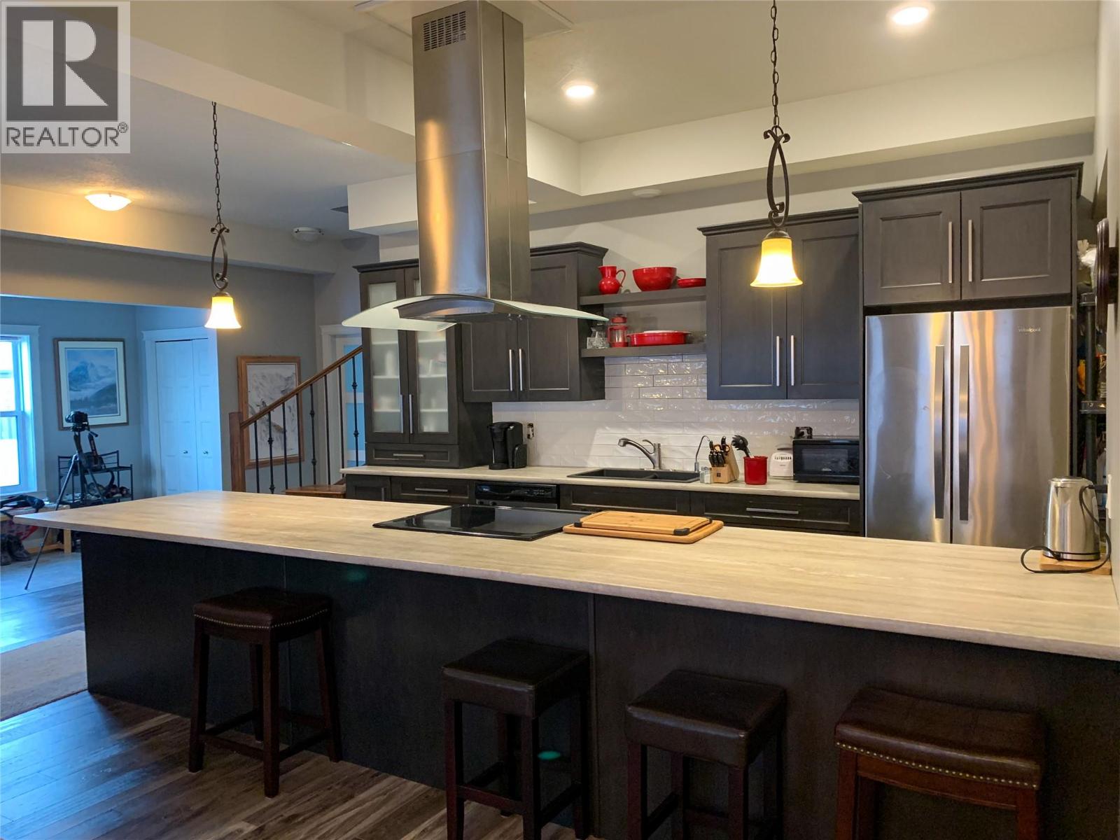 4803 46 AVENUE - Image 3