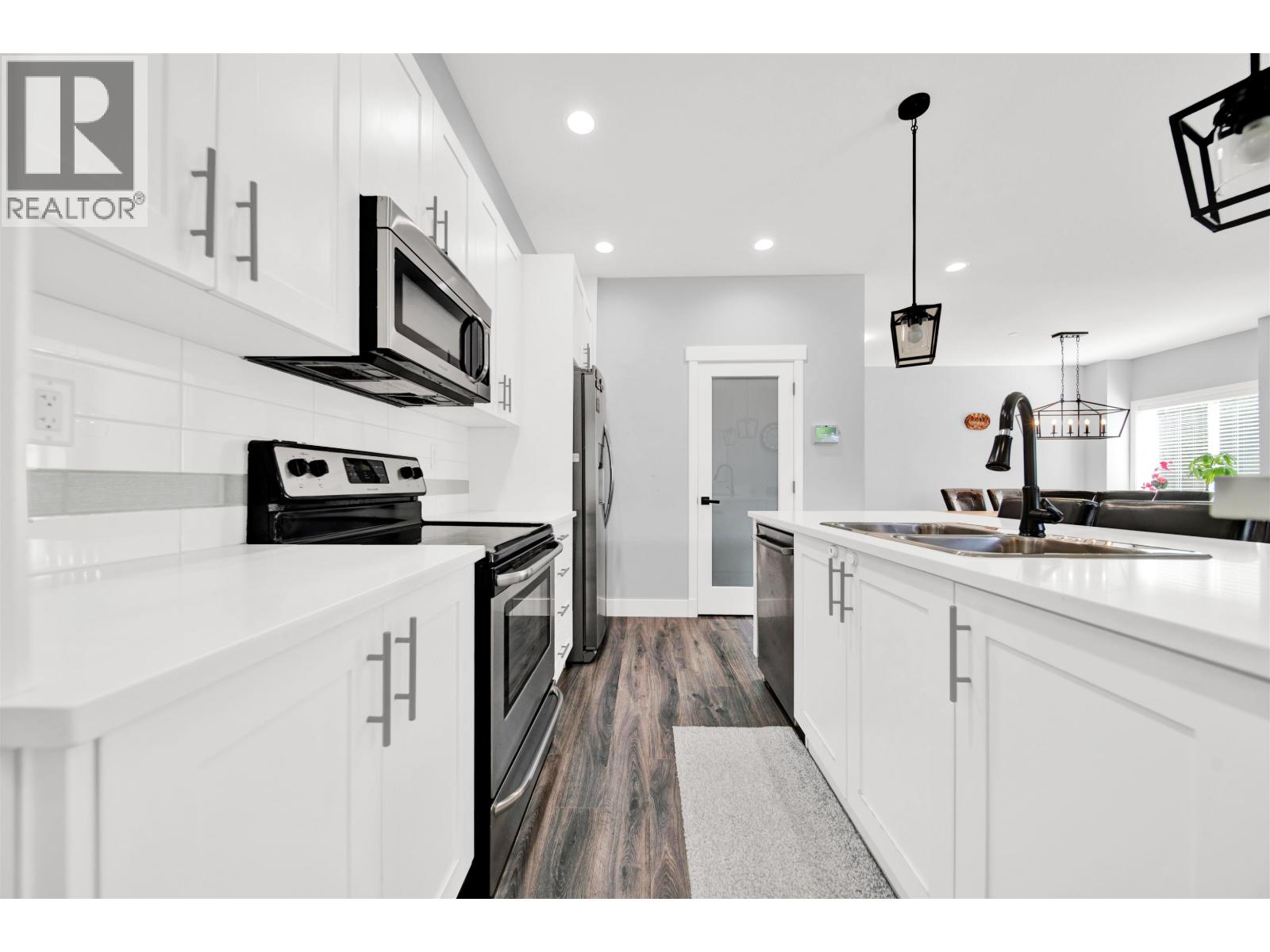 5 Bed, 4 Bath House for Sale in Maple Ridge – 11155 240 STREET, Maple Ridge – MLS# R3109704 - Image 9