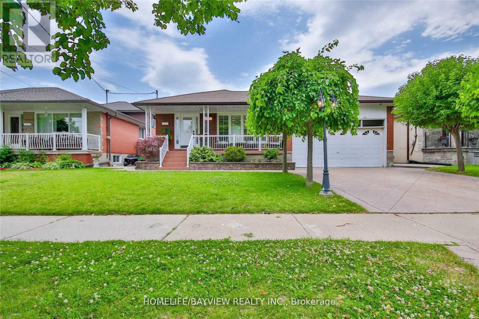 Listing photo of 72 KEEGAN (LOWER) CRESCENT