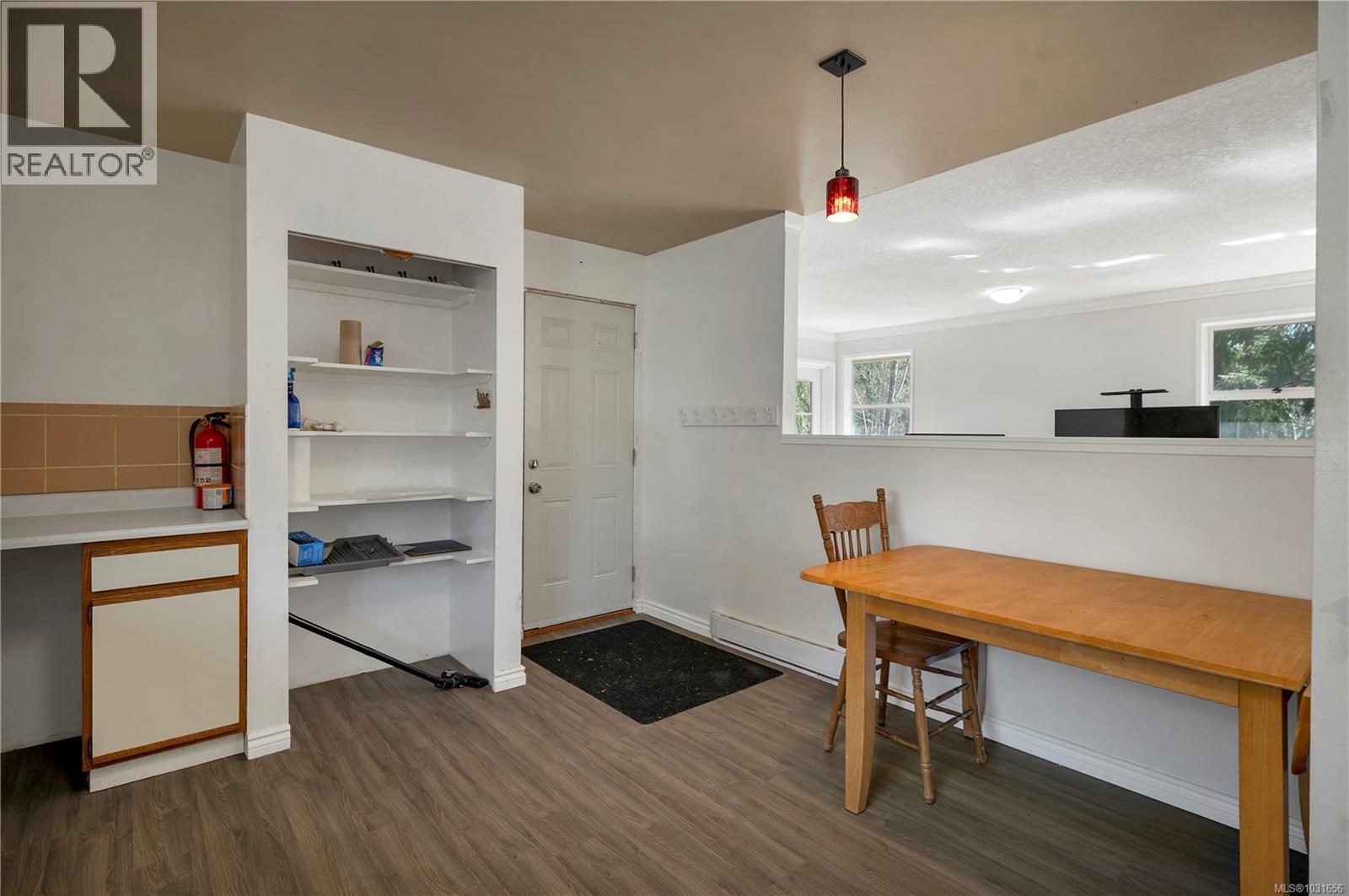 404 Donner Dr - 11
