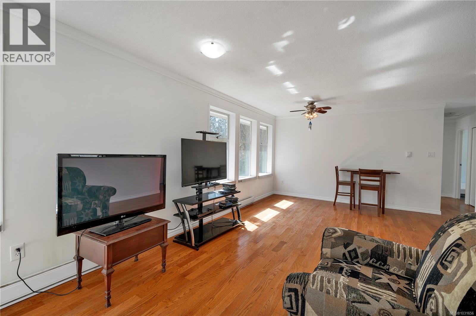 404 Donner Dr - 16