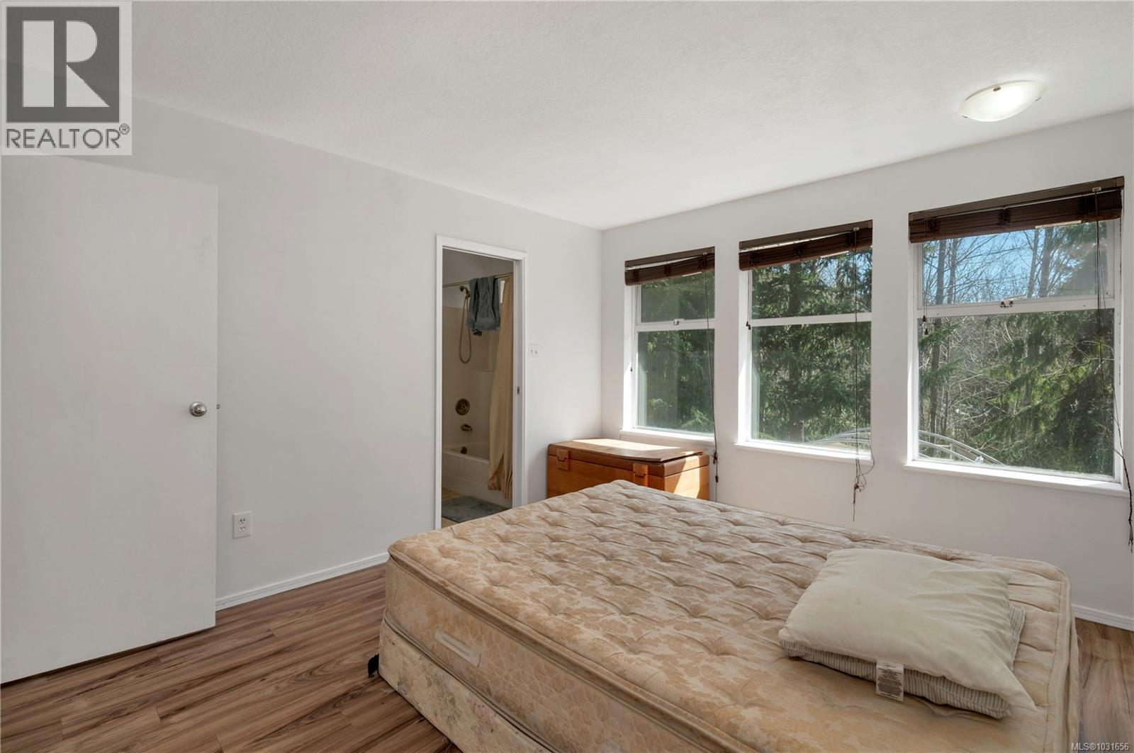 404 Donner Dr - 21
