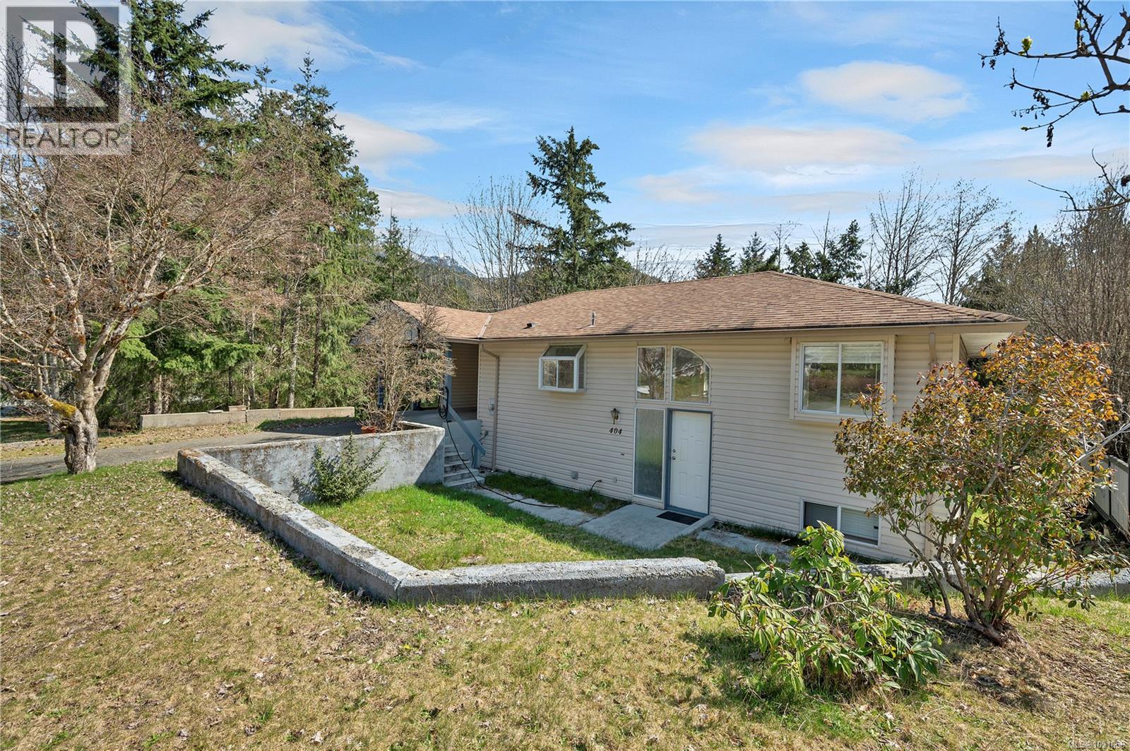 404 Donner Dr - 3