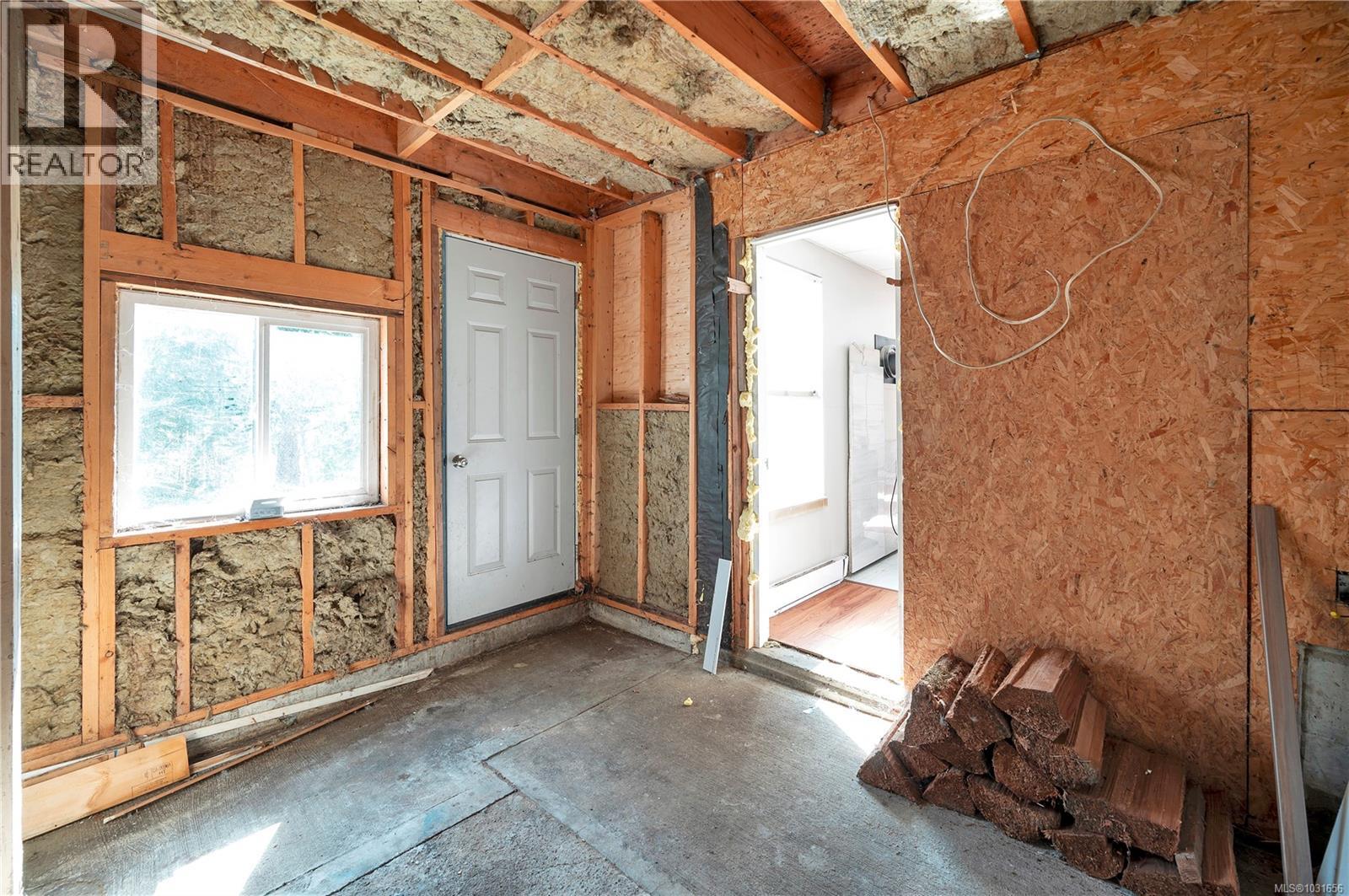 404 Donner Dr - 36