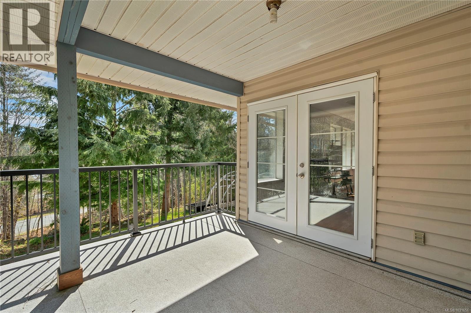 404 Donner Dr - 8